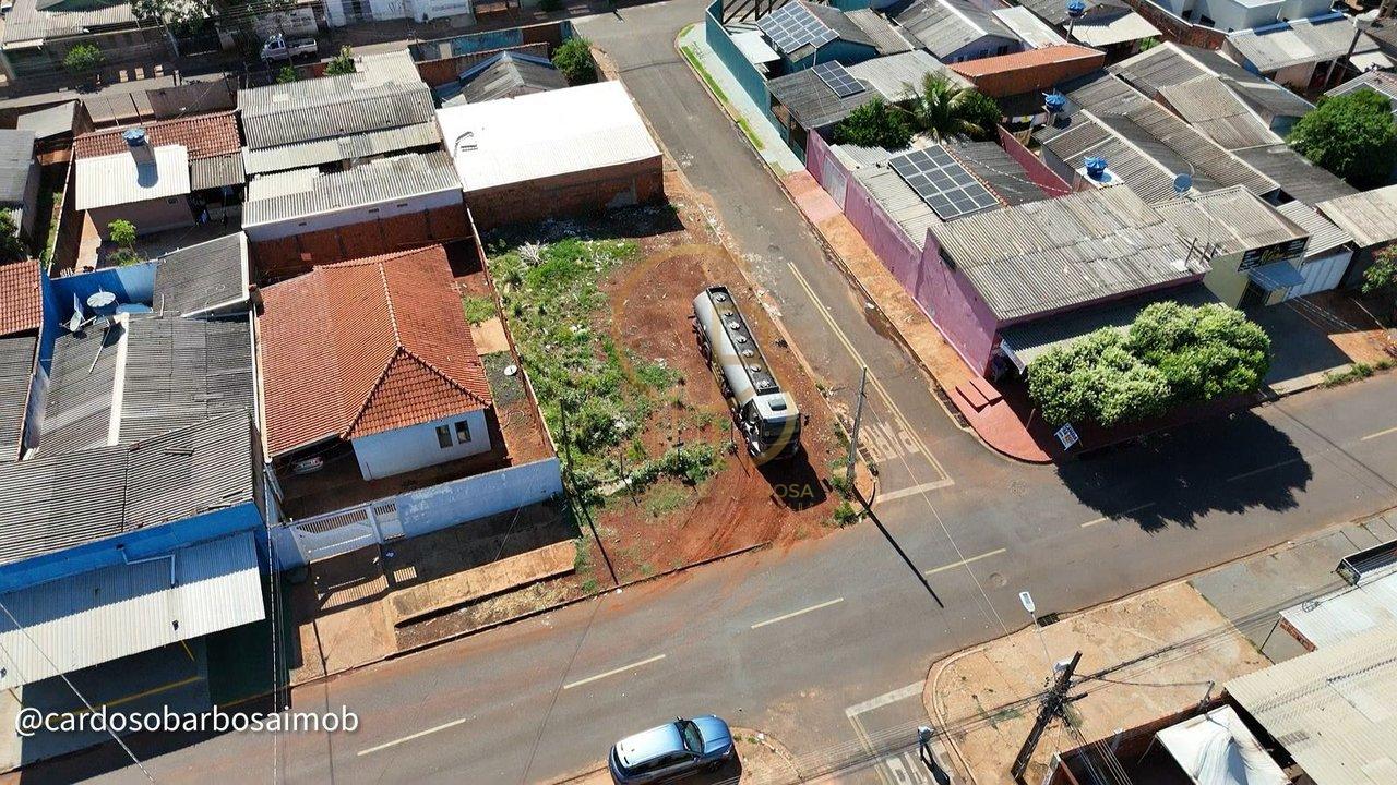 Terreno Comercial de Esquina no Aero Rancho &ndash; 300 m&sup2; Avenida Presidente Tancredo Neves Campo Grande - 