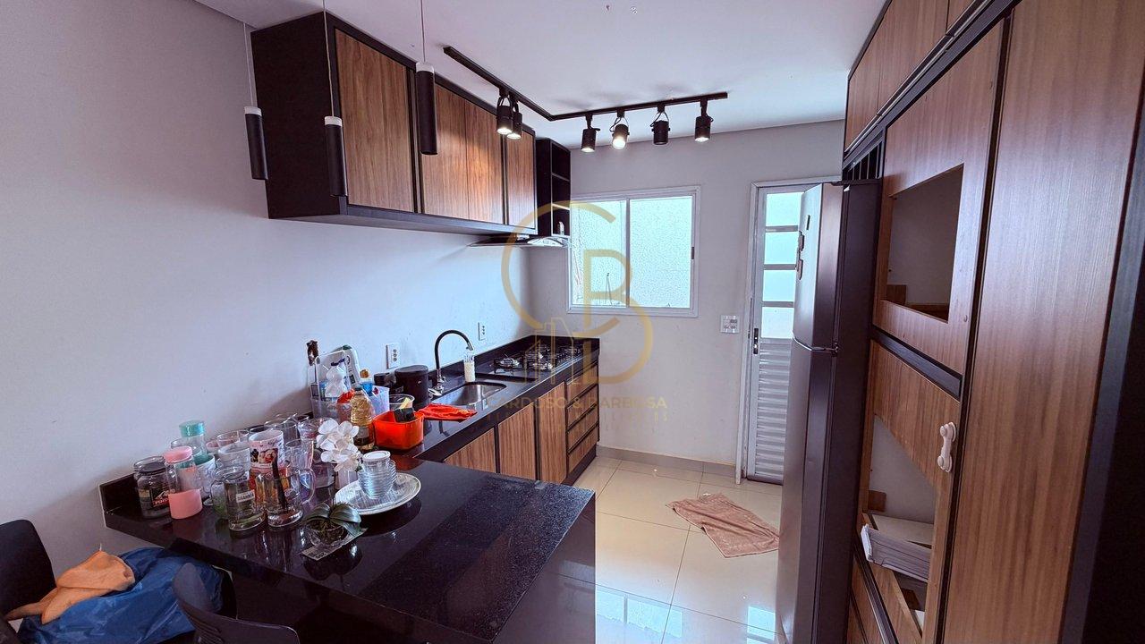 Casa para Aluguel no Village Parati &ndash; Conforto, Economia e &Oacute;tima Localiza&ccedil;&atilde;o Rua da Divisão Campo Grande - 