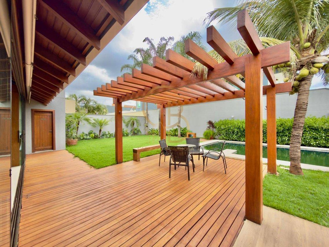 SOBRADO DE ESQUINA NO DAMHA III &ndash; PORTEIRA FECHADA COM VISTA PRIVILEGIADA PARA O LAGO!  Campo Grande - 