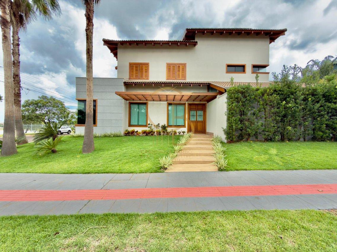 SOBRADO DE ESQUINA NO DAMHA III &ndash; PORTEIRA FECHADA COM VISTA PRIVILEGIADA PARA O LAGO!  Campo Grande - 