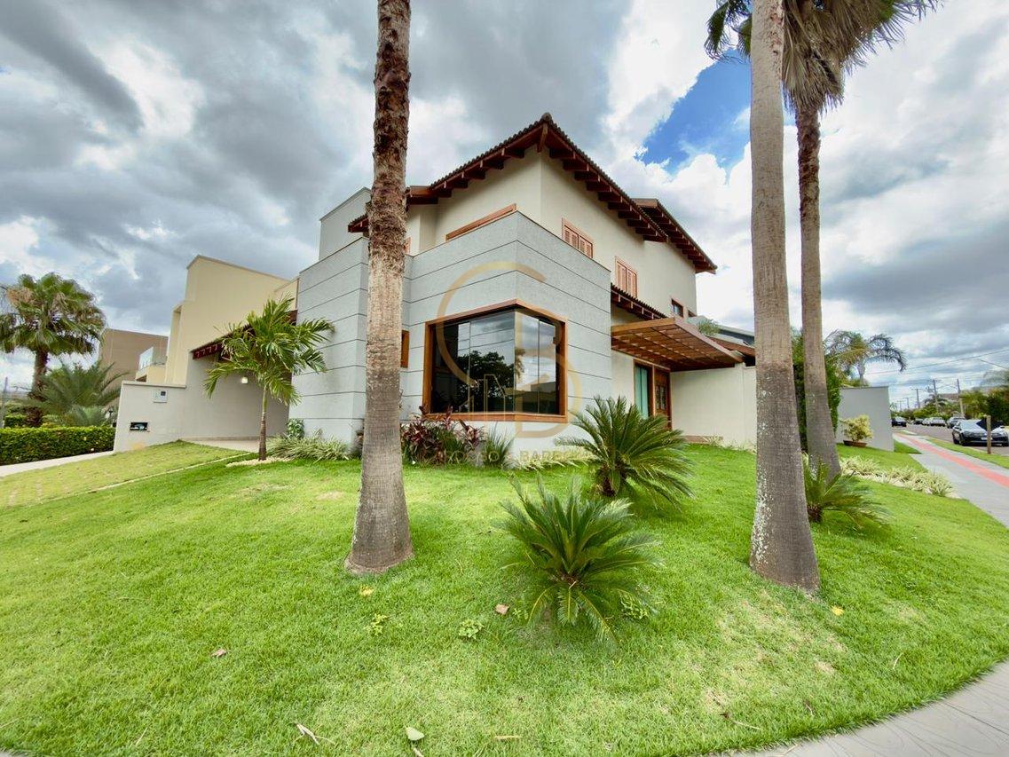 SOBRADO DE ESQUINA NO DAMHA III &ndash; PORTEIRA FECHADA COM VISTA PRIVILEGIADA PARA O LAGO!  Campo Grande - 