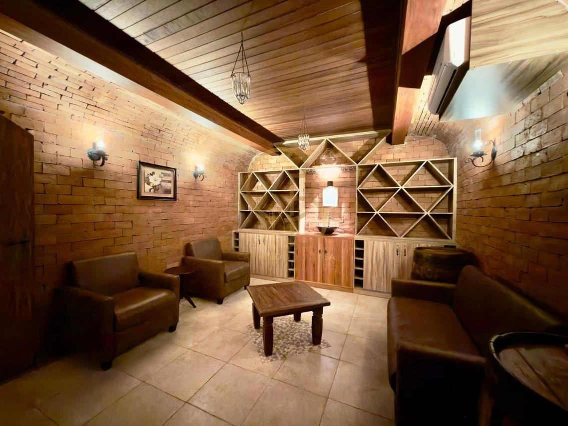 SOBRADO DE ESQUINA NO DAMHA III &ndash; PORTEIRA FECHADA COM VISTA PRIVILEGIADA PARA O LAGO!  Campo Grande - 