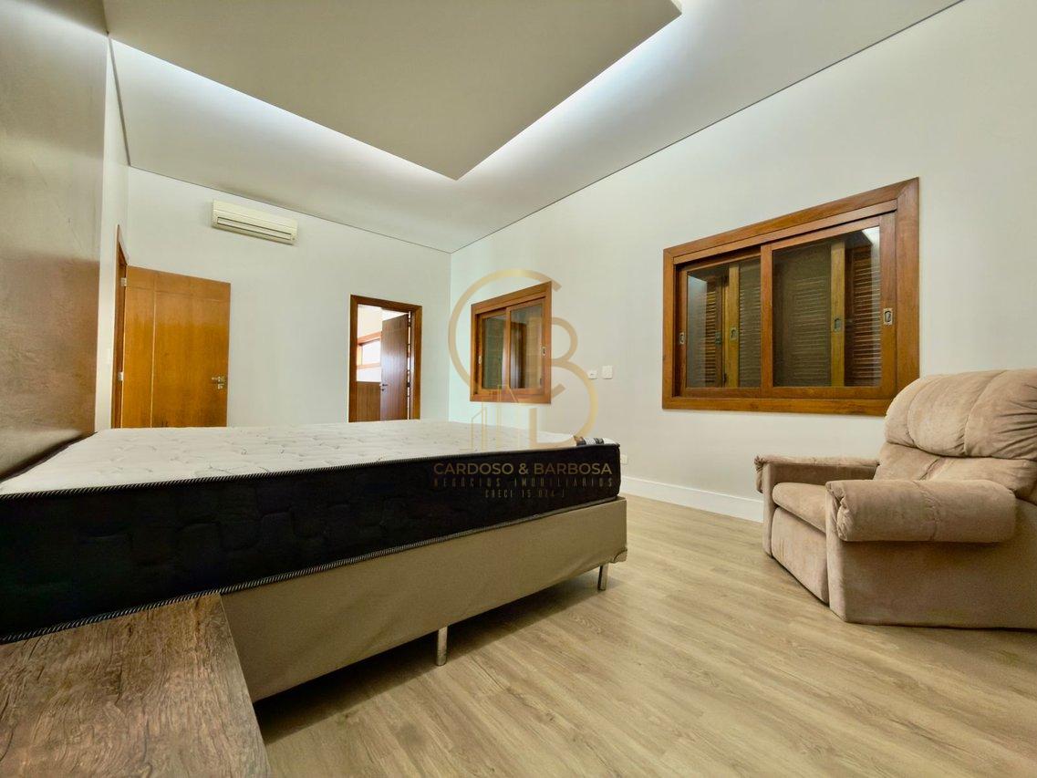 SOBRADO DE ESQUINA NO DAMHA III &ndash; PORTEIRA FECHADA COM VISTA PRIVILEGIADA PARA O LAGO!  Campo Grande - 