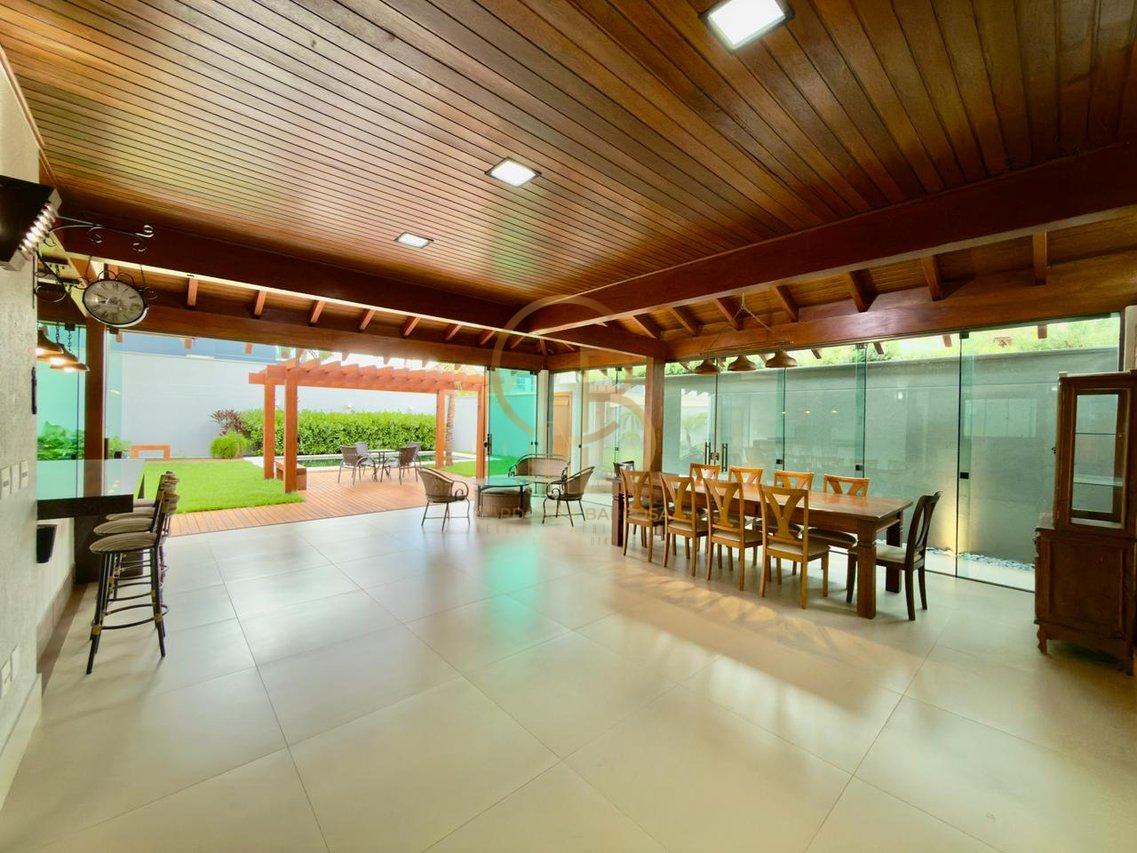 SOBRADO DE ESQUINA NO DAMHA III &ndash; PORTEIRA FECHADA COM VISTA PRIVILEGIADA PARA O LAGO!  Campo Grande - 