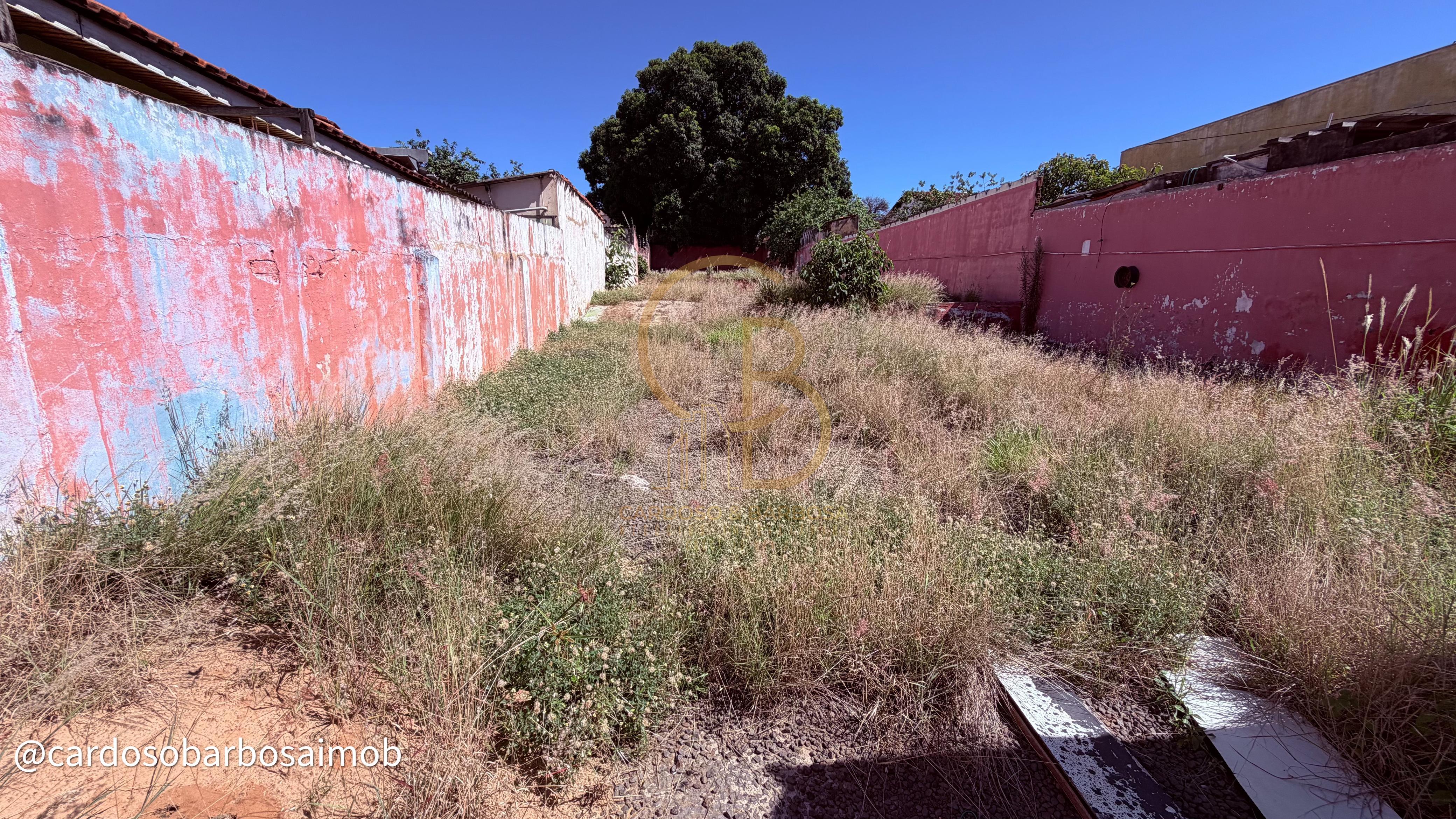 Terreno &agrave; Venda no Centro | Ideal para Estacionamento, Garagem Comercial e Lava Jato Rua Maracaju Campo Grande - 