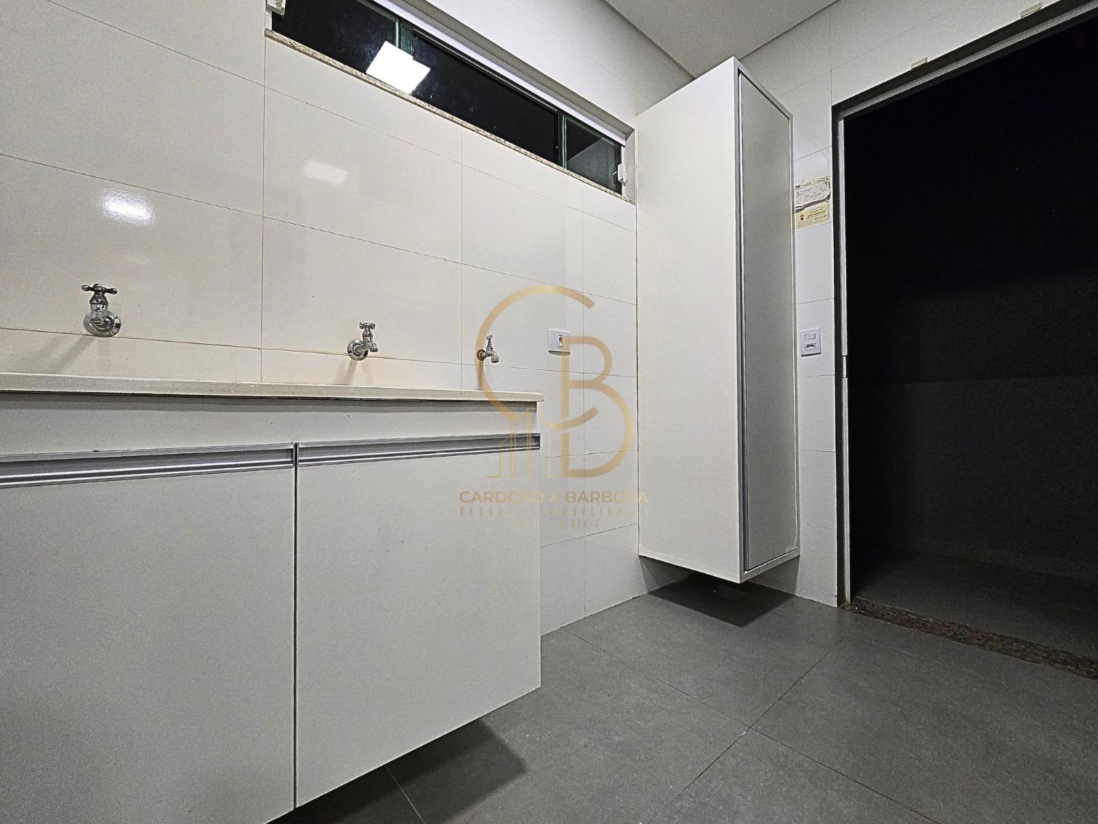 CASA DOS SONHOS NO VILAS BOAS | 3 SU&Iacute;TES + PISCINA AQUECIDA | RICA EM ARM&Aacute;RIOS  Campo Grande - 