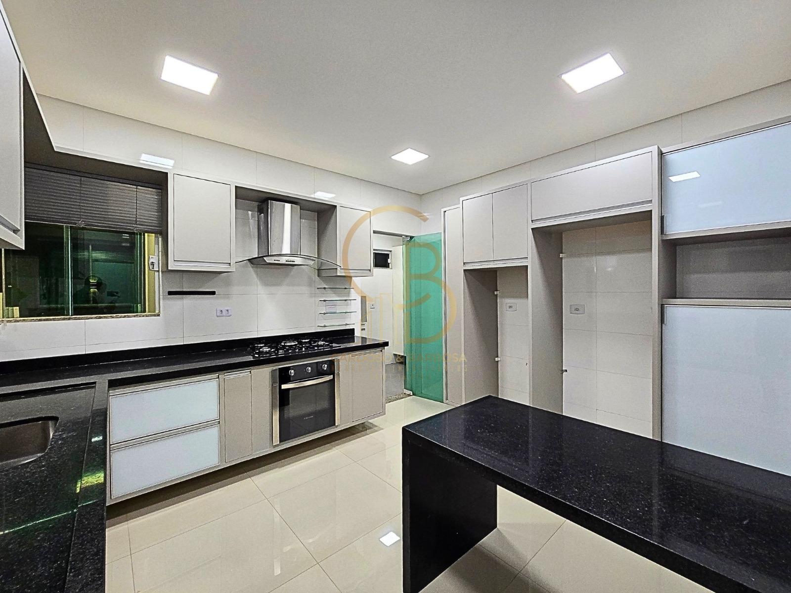 CASA DOS SONHOS NO VILAS BOAS | 3 SU&Iacute;TES + PISCINA AQUECIDA | RICA EM ARM&Aacute;RIOS  Campo Grande - 