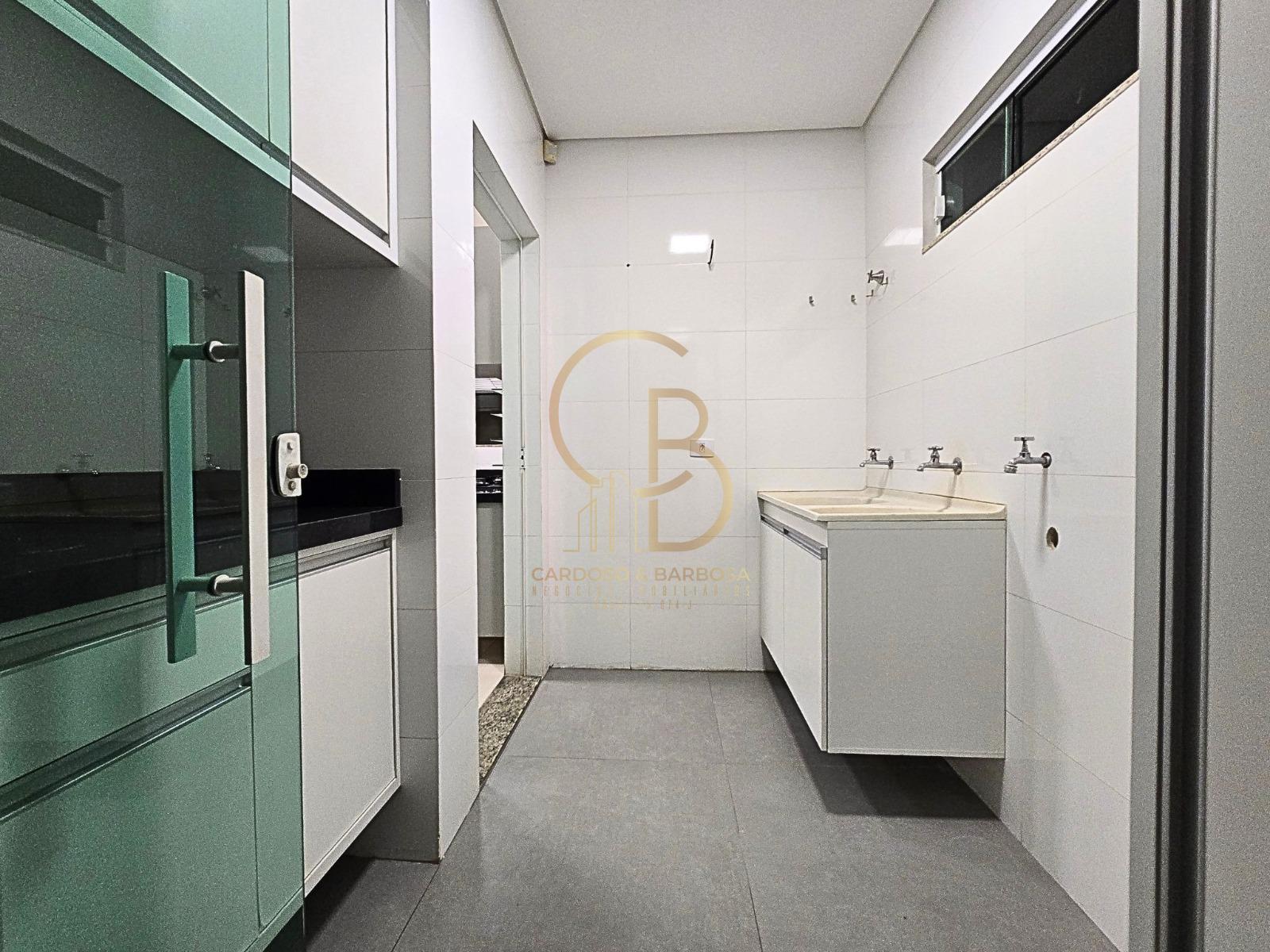 CASA DOS SONHOS NO VILAS BOAS | 3 SU&Iacute;TES + PISCINA AQUECIDA | RICA EM ARM&Aacute;RIOS  Campo Grande - 