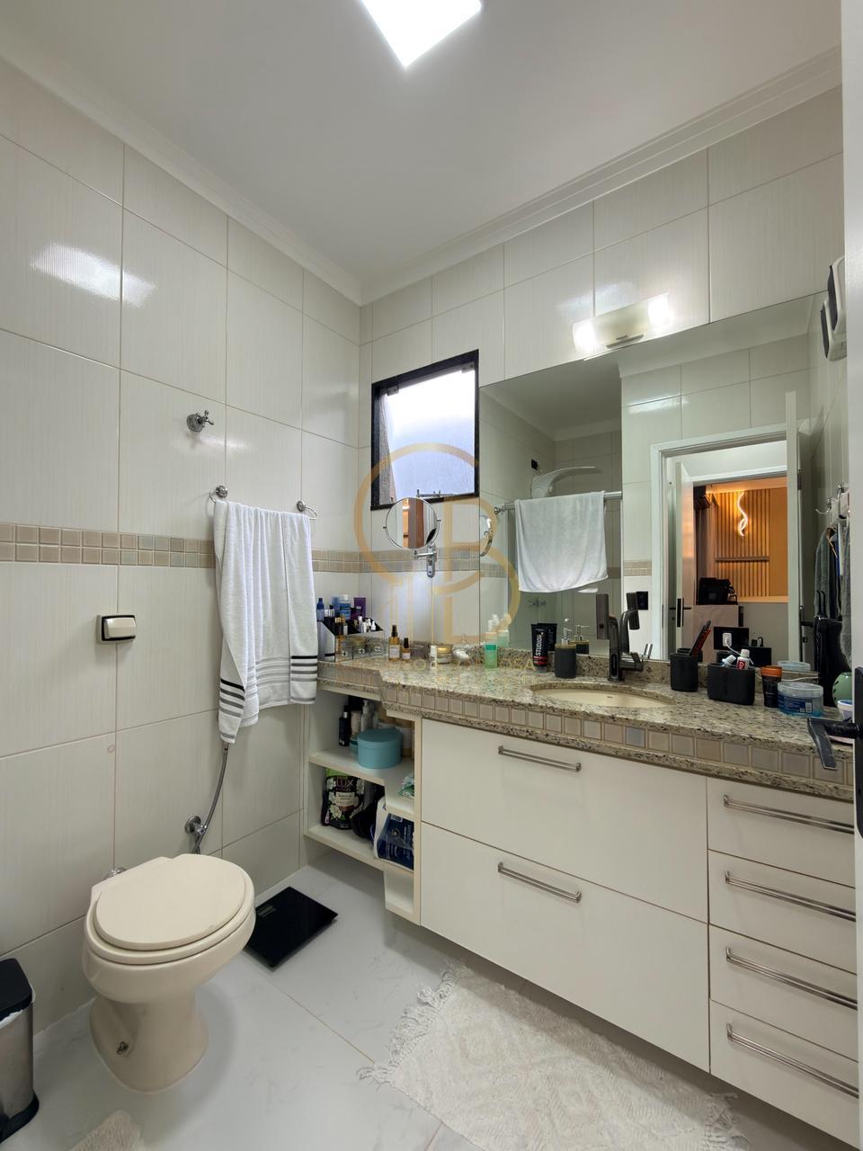 MARAVILHOSA CASA T&Eacute;RREA - RICA EM ARM&Aacute;RIOS PLANEJADOS  Campo Grande - 