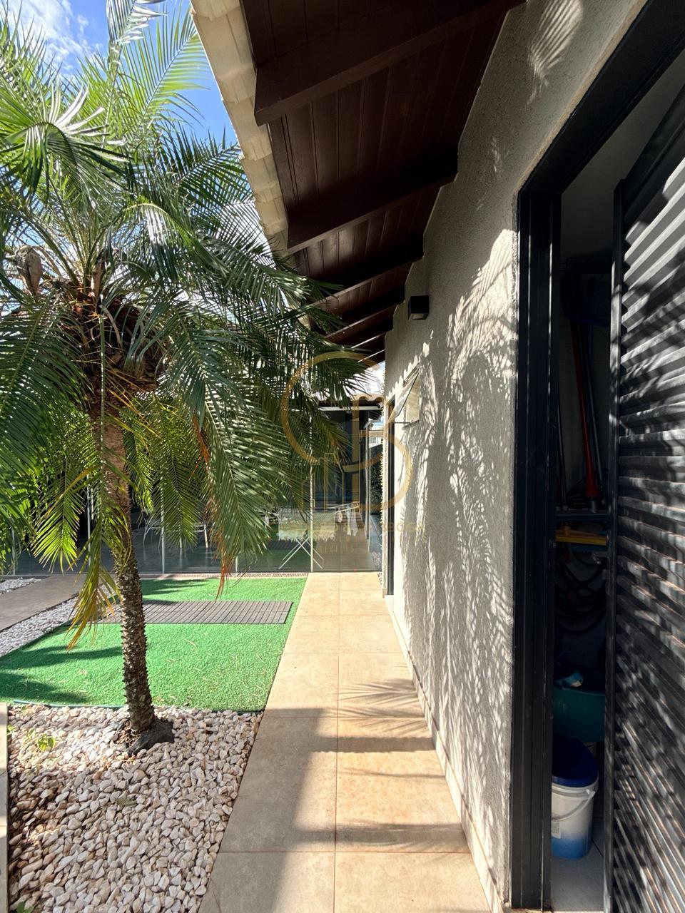 MARAVILHOSA CASA T&Eacute;RREA - RICA EM ARM&Aacute;RIOS PLANEJADOS  Campo Grande - 