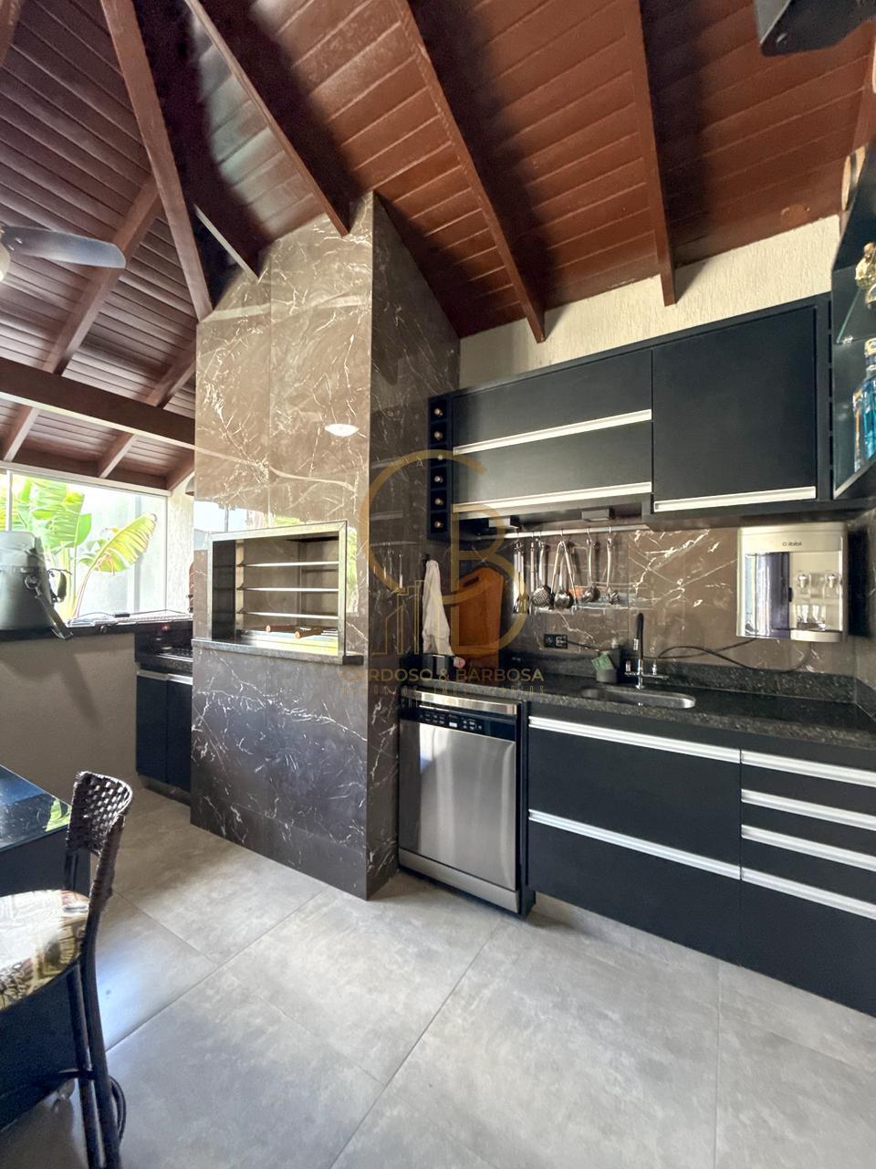 MARAVILHOSA CASA T&Eacute;RREA - RICA EM ARM&Aacute;RIOS PLANEJADOS  Campo Grande - 