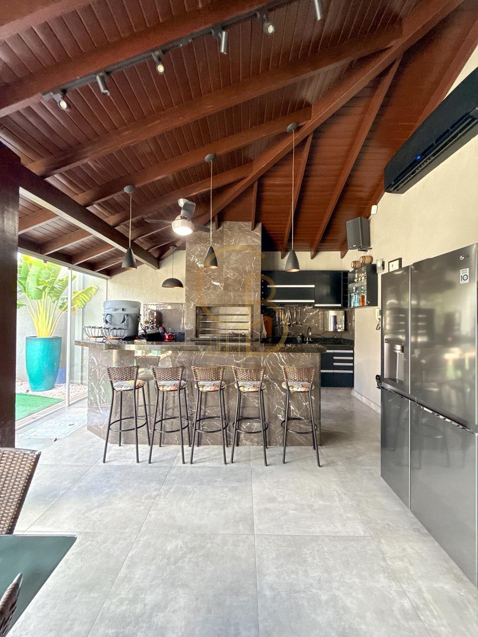 MARAVILHOSA CASA T&Eacute;RREA - RICA EM ARM&Aacute;RIOS PLANEJADOS  Campo Grande - 