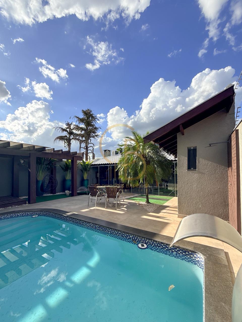 MARAVILHOSA CASA T&Eacute;RREA - RICA EM ARM&Aacute;RIOS PLANEJADOS  Campo Grande - 