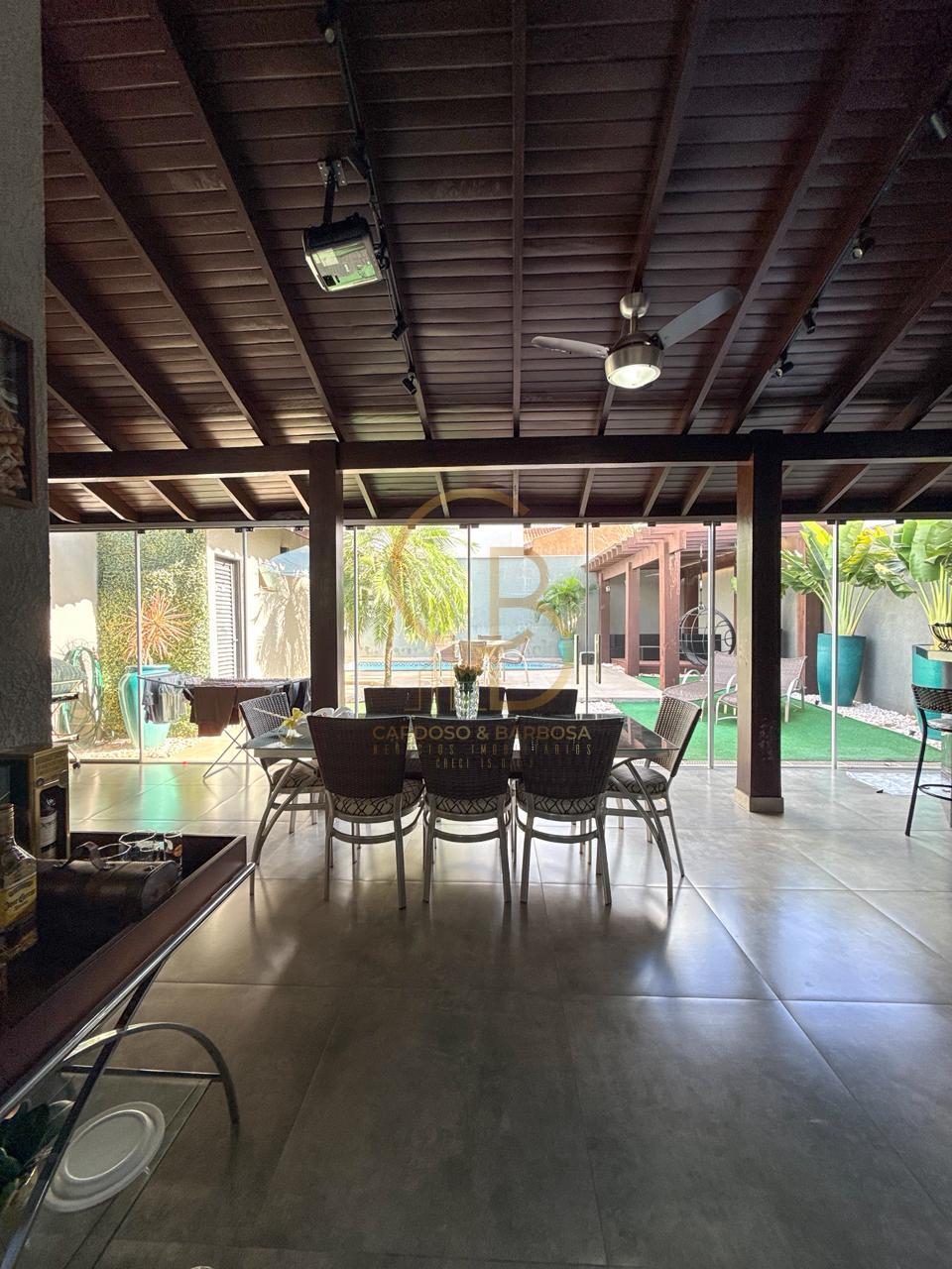 MARAVILHOSA CASA T&Eacute;RREA - RICA EM ARM&Aacute;RIOS PLANEJADOS  Campo Grande - 