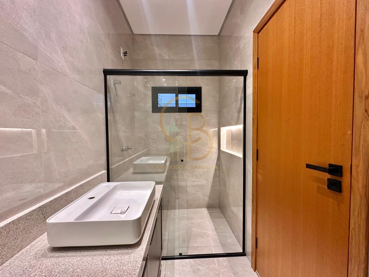 LUXO E CONFORTO NO RITA VIEIRA: CASA T&Eacute;RREA COM 3 SU&Iacute;TES E PISCINA AQUECIDA! Rua Assunção Campo Grande - 