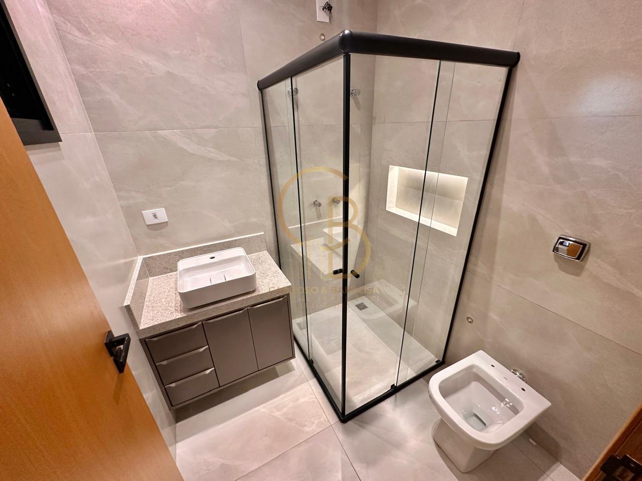 LUXO E CONFORTO NO RITA VIEIRA: CASA T&Eacute;RREA COM 3 SU&Iacute;TES E PISCINA AQUECIDA! Rua Assunção Campo Grande - 