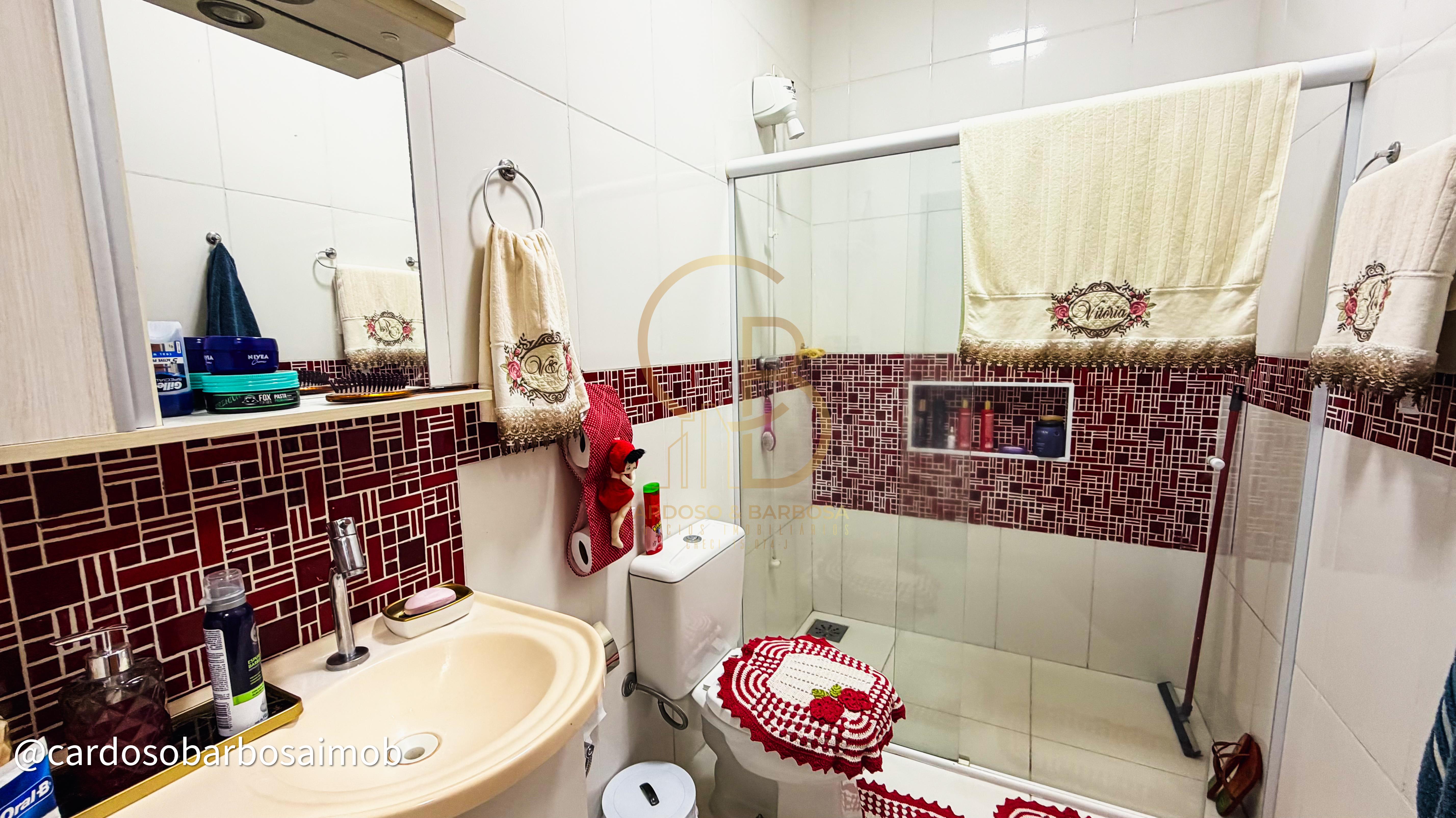 Excelente sobrado com 4 quartos, piscina e varanda gourmet &agrave; venda  Campo Grande - 