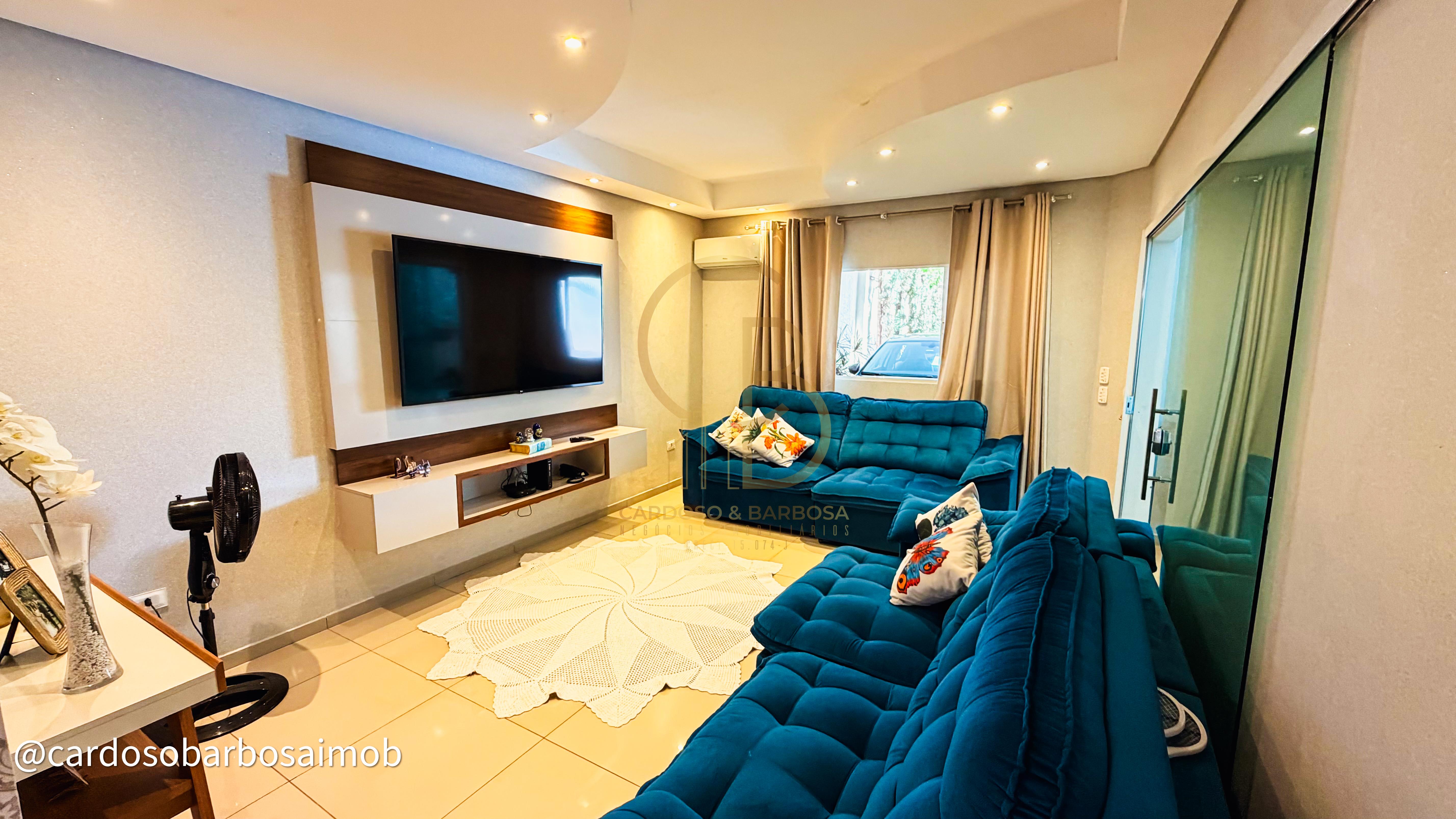 Excelente sobrado com 4 quartos, piscina e varanda gourmet &agrave; venda  Campo Grande - 