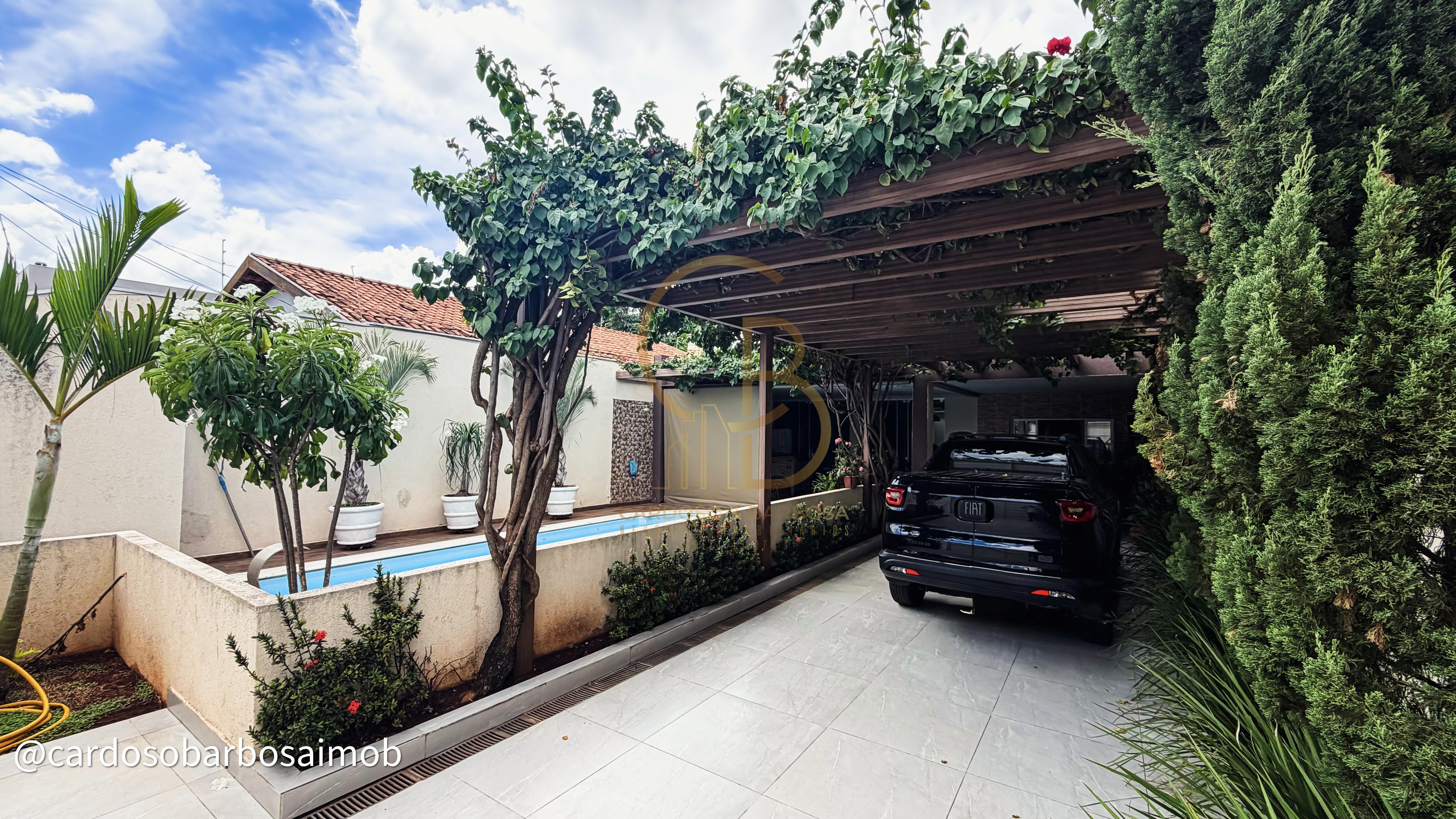 Excelente sobrado com 4 quartos, piscina e varanda gourmet &agrave; venda  Campo Grande - 