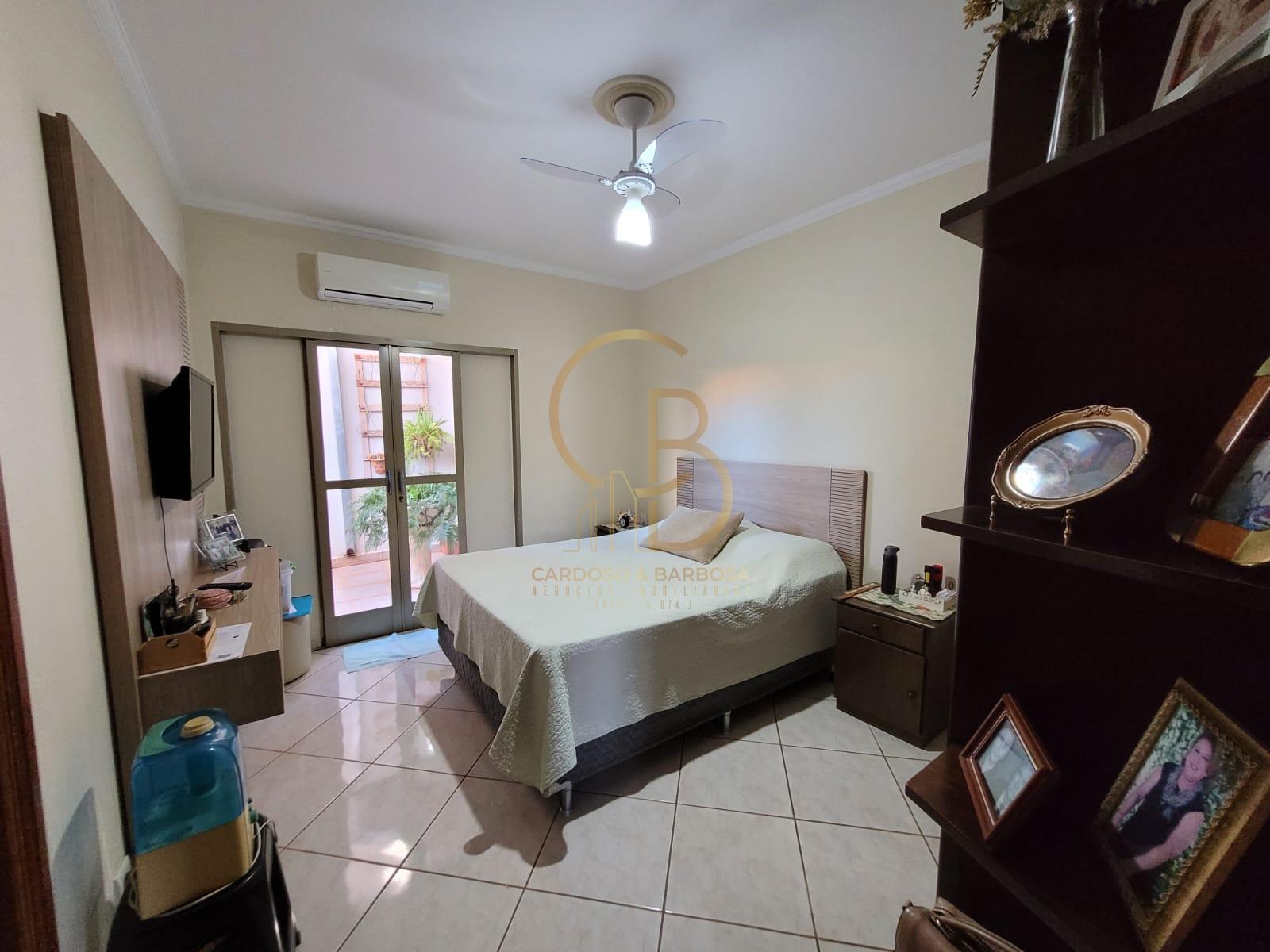 OPORTUNIDADE IMPERD&Iacute;VEL: CASA COMPLETA COM 3 SU&Iacute;TES + ESPA&Ccedil;O GOURMET E ESCRIT&Oacute;RIO  Campo Grande - 