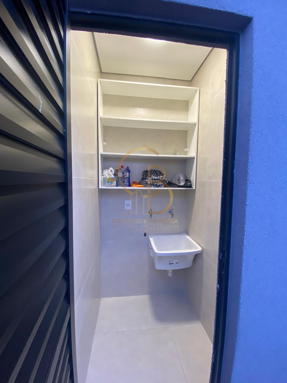 CASA MODERNA E COMPLETA NO CONDOM&Iacute;NIO RESERVA SANTA IN&Ecirc;S &ndash; PRONTA PARA MORAR!  Campo Grande - 