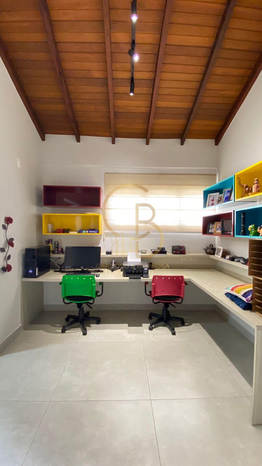 SOBRADO EM CONDOM&Iacute;NIO NO VILAS BOAS &ndash; CONFORTO, PRIVACIDADE E LOCALIZA&Ccedil;&Atilde;O PRIVILEGIADA! Avenida Bom Pastor Campo Grande - 