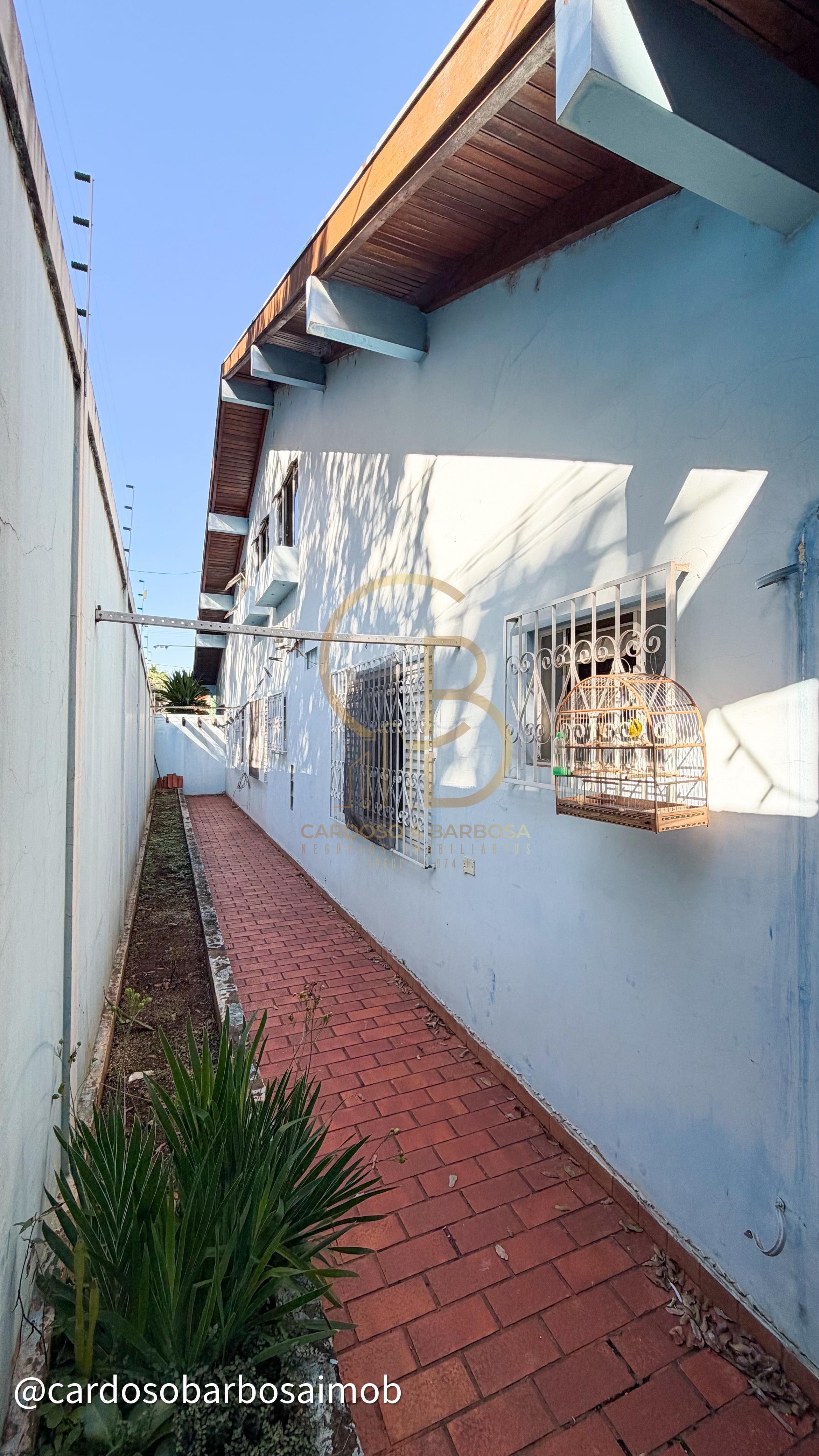 Sobrado &agrave; venda no Bairro Cabre&uacute;va &ndash; Campo Grande/MS  Campo Grande - 