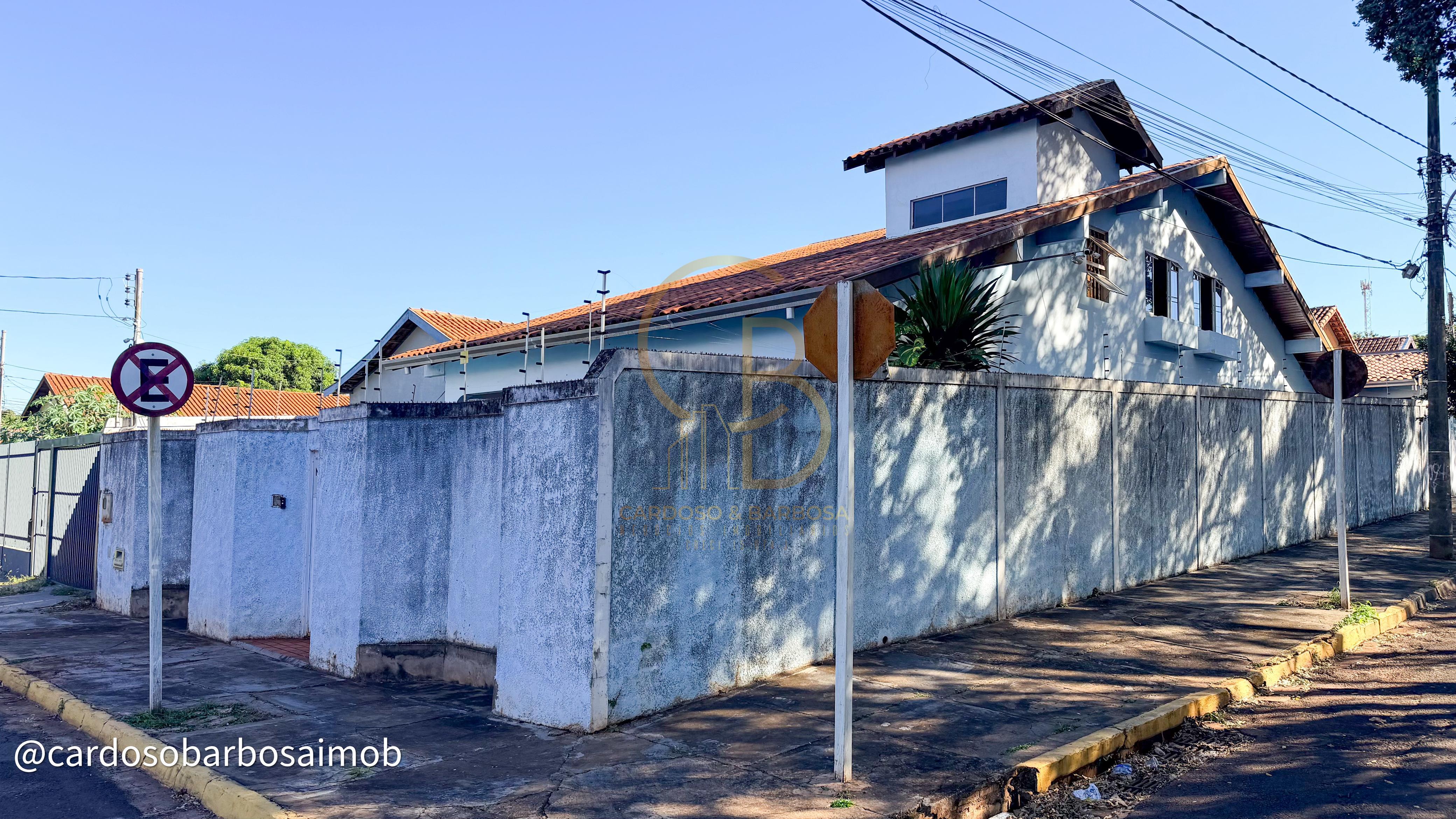 Sobrado &agrave; venda no Bairro Cabre&uacute;va &ndash; Campo Grande/MS  Campo Grande - 