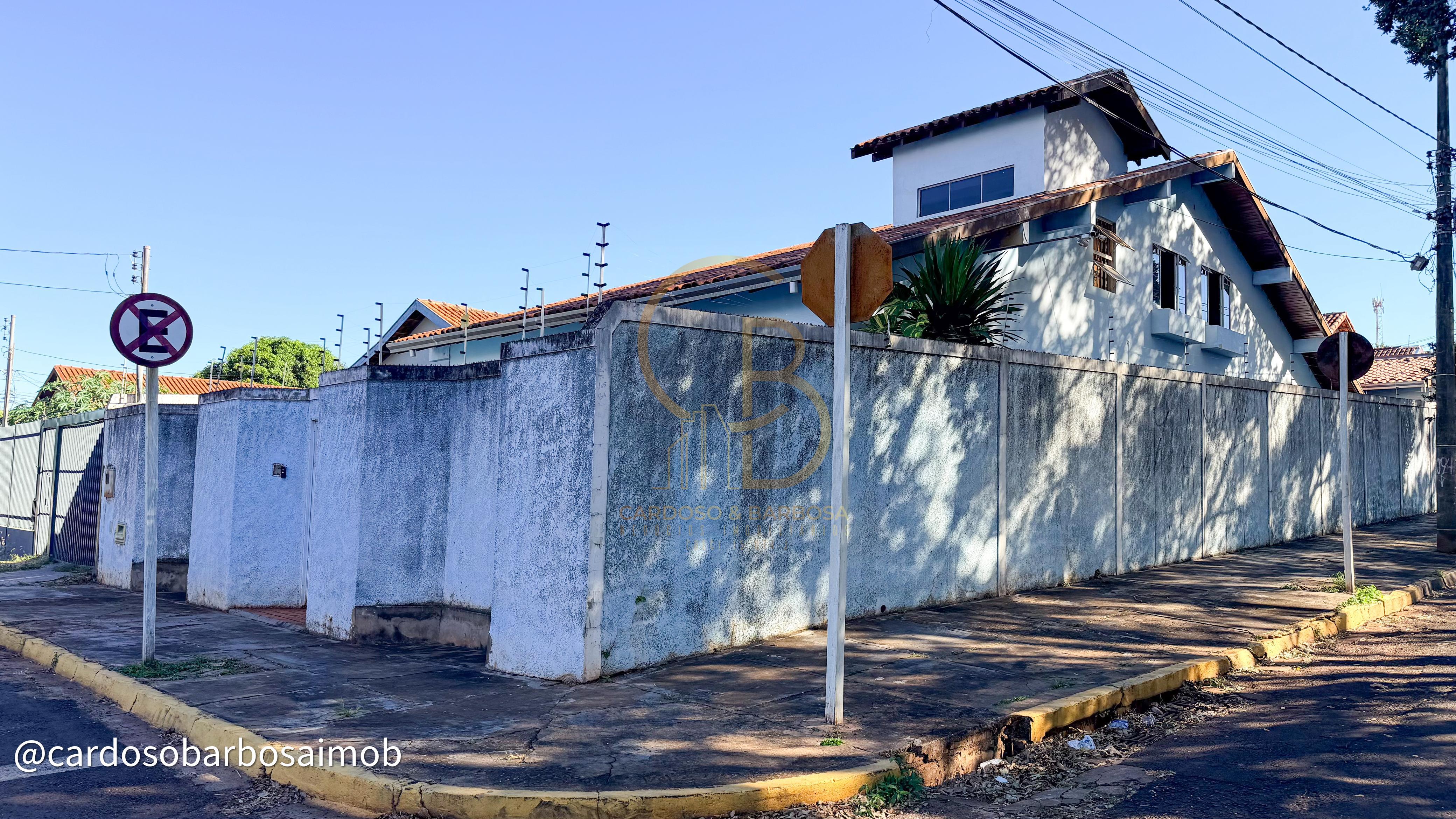 Sobrado &agrave; venda no Bairro Cabre&uacute;va &ndash; Campo Grande/MS  Campo Grande - 