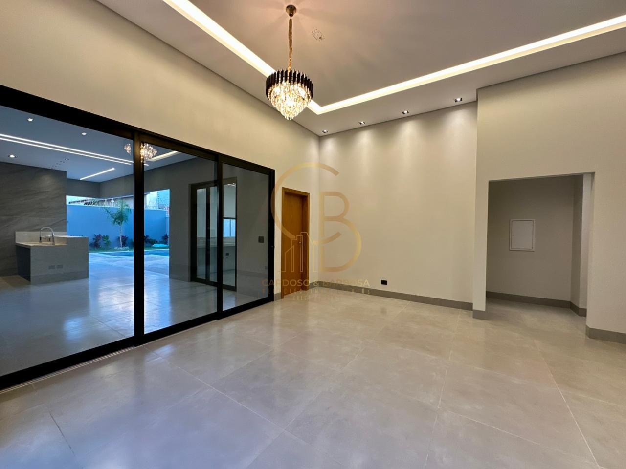 CASA DE ALTO PADR&Atilde;O NO CARAND&Aacute; BOSQUE | 3 SU&Iacute;TES, ESCRIT&Oacute;RIO E PISCINA AQUECIDA  Campo Grande - 