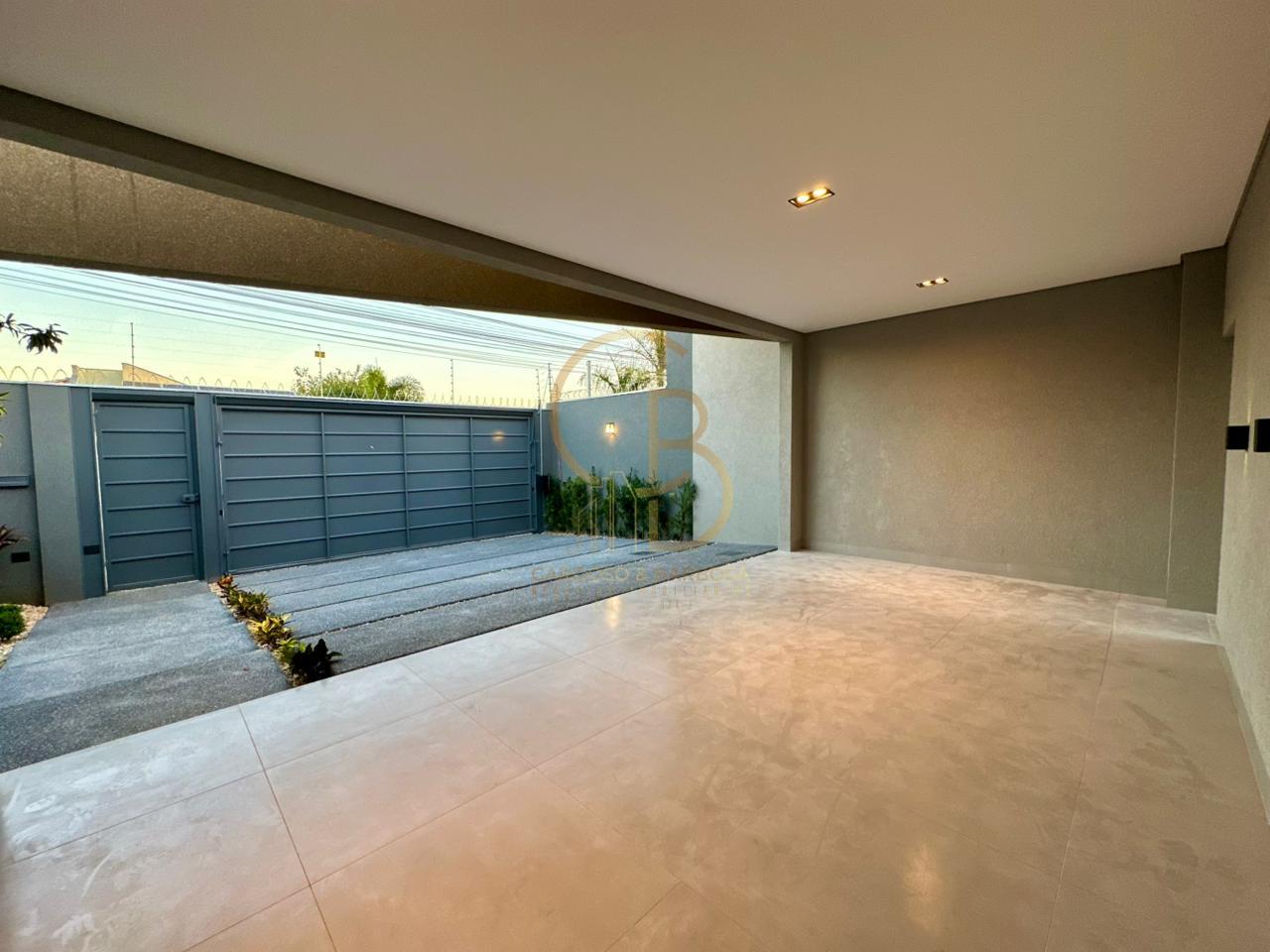 CASA DE ALTO PADR&Atilde;O NO CARAND&Aacute; BOSQUE | 3 SU&Iacute;TES, ESCRIT&Oacute;RIO E PISCINA AQUECIDA  Campo Grande - 