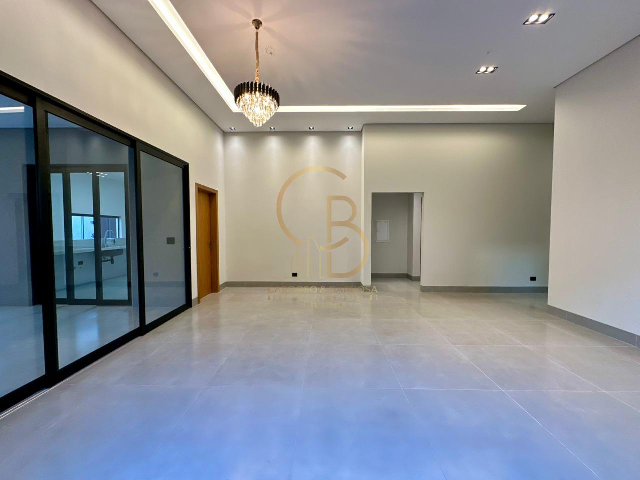 CASA DE ALTO PADR&Atilde;O NO CARAND&Aacute; BOSQUE | 3 SU&Iacute;TES, ESCRIT&Oacute;RIO E PISCINA AQUECIDA  Campo Grande - 