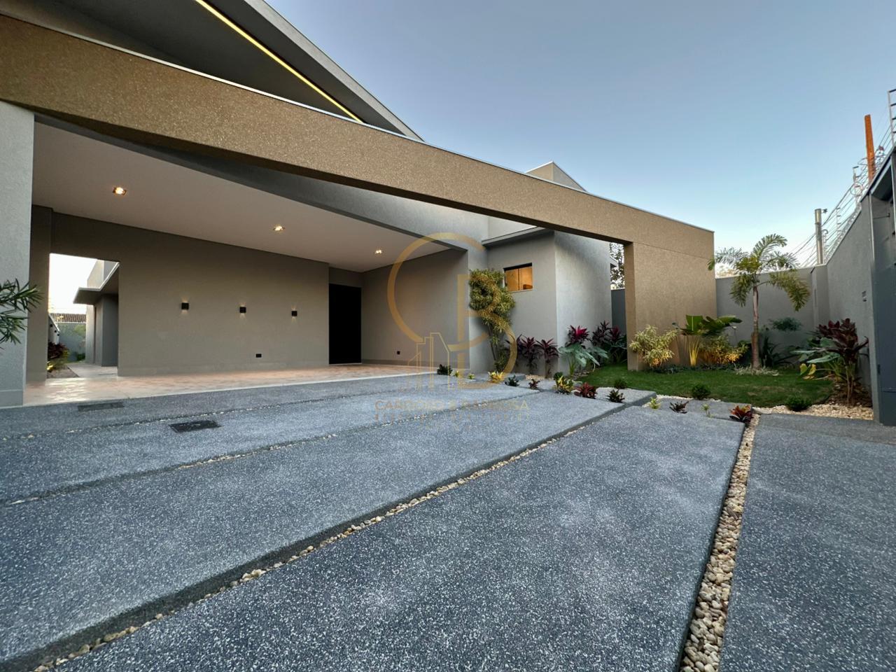 CASA DE ALTO PADR&Atilde;O NO CARAND&Aacute; BOSQUE | 3 SU&Iacute;TES, ESCRIT&Oacute;RIO E PISCINA AQUECIDA  Campo Grande - 