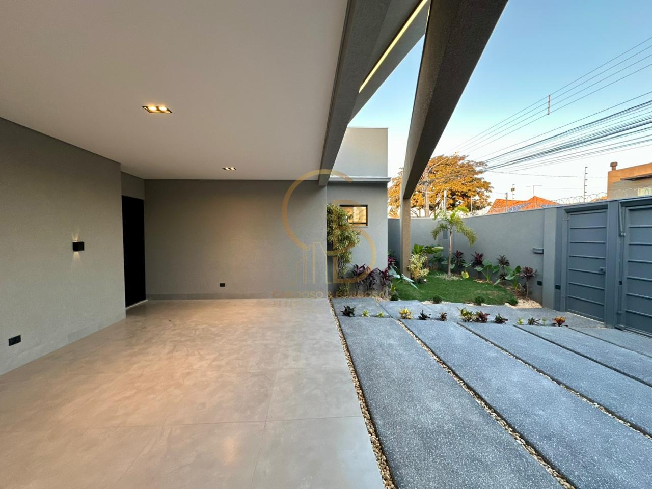 CASA DE ALTO PADR&Atilde;O NO CARAND&Aacute; BOSQUE | 3 SU&Iacute;TES, ESCRIT&Oacute;RIO E PISCINA AQUECIDA  Campo Grande - 