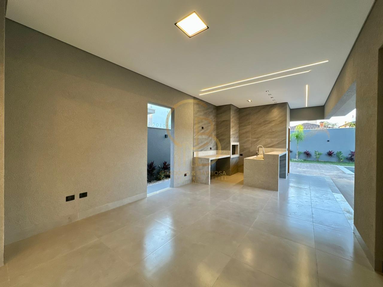 CASA DE ALTO PADR&Atilde;O NO CARAND&Aacute; BOSQUE | 3 SU&Iacute;TES, ESCRIT&Oacute;RIO E PISCINA AQUECIDA  Campo Grande - 