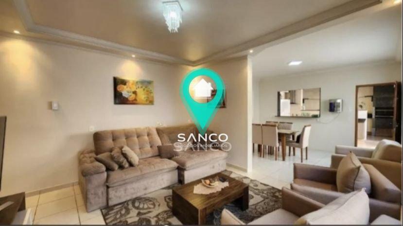 CASA DISPONÍVEL PARA VENDA, NO BAIRRO JARDIM DO LAGO, NA CIDADE DE JUNDIAÍ - Jundiaí - 