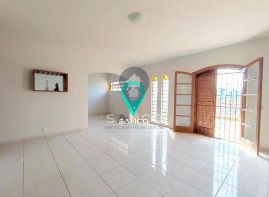 CASA DISPON&Iacute;VEL PARA LOCA&Ccedil;&Atilde;O, NA VILA CRISTO REDENTOR, NA CIDADE DE JUNDIA&Iacute;  Jundiaí - 