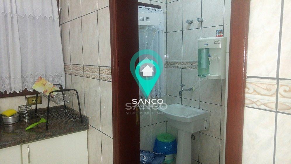 CASA DISPONÍVEL PARA VENDA, NA VILA GALVÃO, NA CIDADE DE JUNDIAÍ - Jundiaí - 