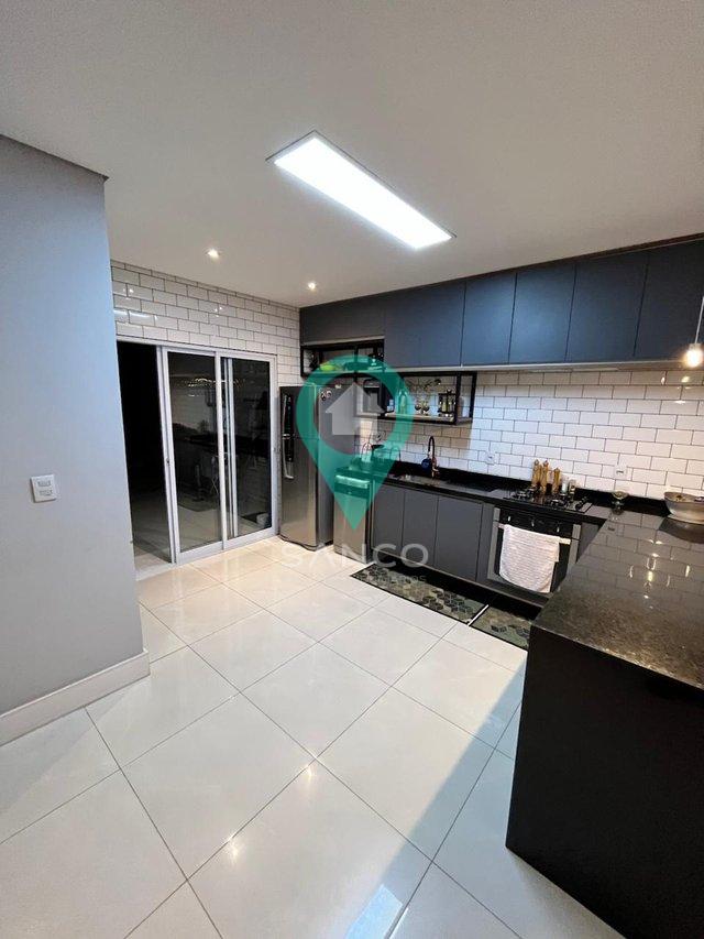 CASA DISPONÍVEL PARA VENDA, NO BAIRRO FAZENDA GRANDE, NA CIDADE DE JUNDIAÍ - Jundiaí - 