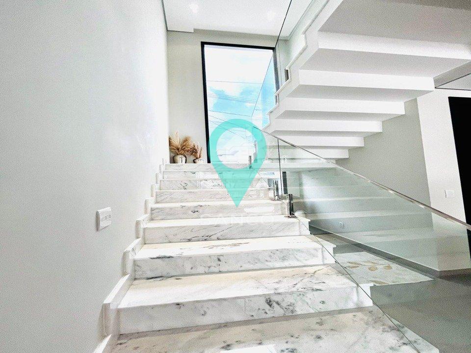 CASA DISPONÍVEL PARA VENDA, NO CONDOMÍNIO RESERVA JARDIM ERMIDA, NA CIDADE DE JUNDIAÍ Rua José Borin Jundiaí - 