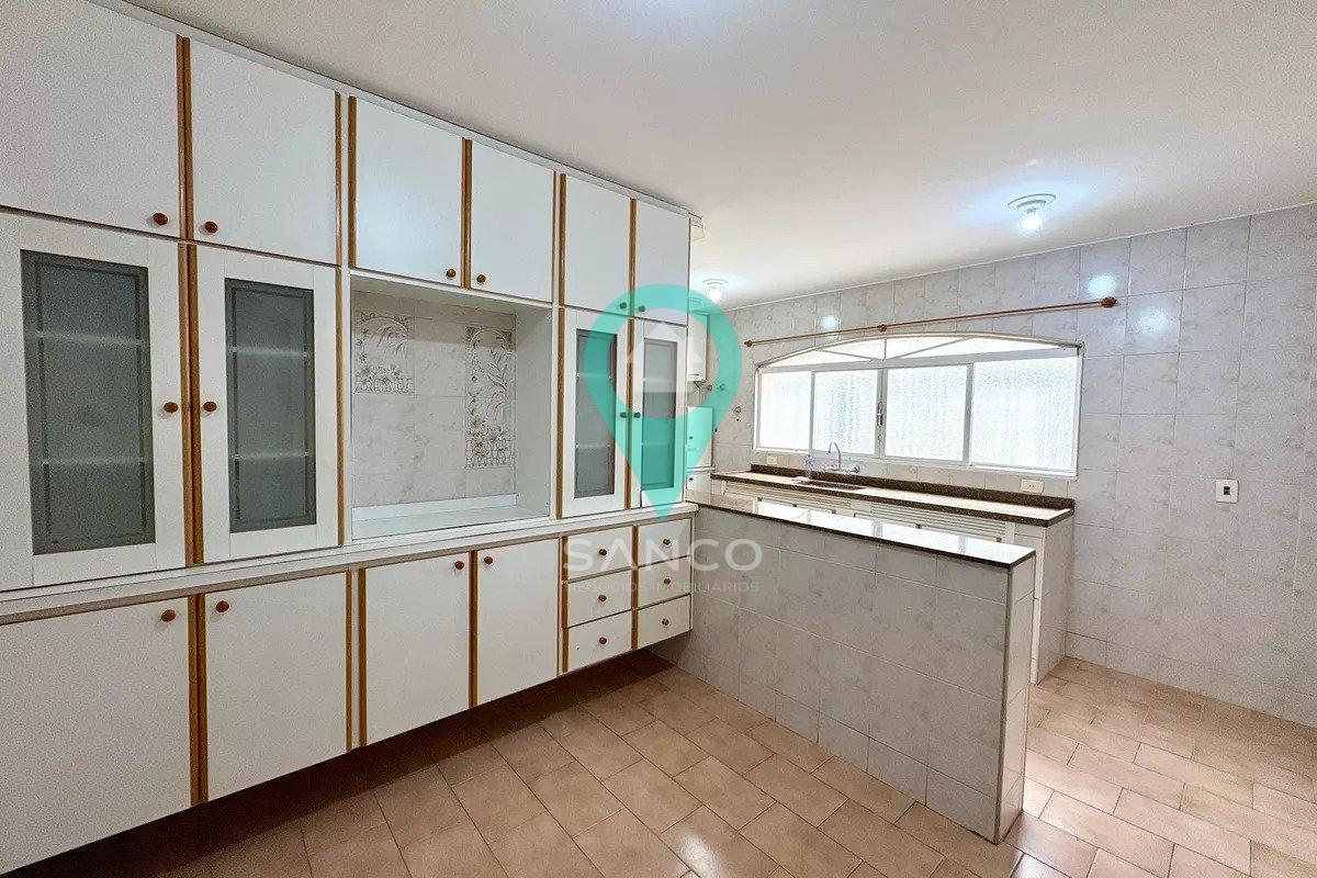 CASA DISPONÍVEL PARA LOCAÇÃO, NO JARDIM MARTINS, NA CIDADE DE JUNDIAÍ - Jundiaí - 