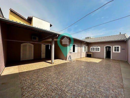 CASA DISPONÍVEL PARA LOCAÇÃO, NO BAIRRO ELOY CHAVES, NA CIDADE DE JUNDIAÍ Rua José Pisapio Jundiaí - 