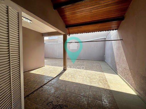 CASA DISPONÍVEL PARA LOCAÇÃO, NO BAIRRO ELOY CHAVES, NA CIDADE DE JUNDIAÍ Rua José Pisapio Jundiaí - 
