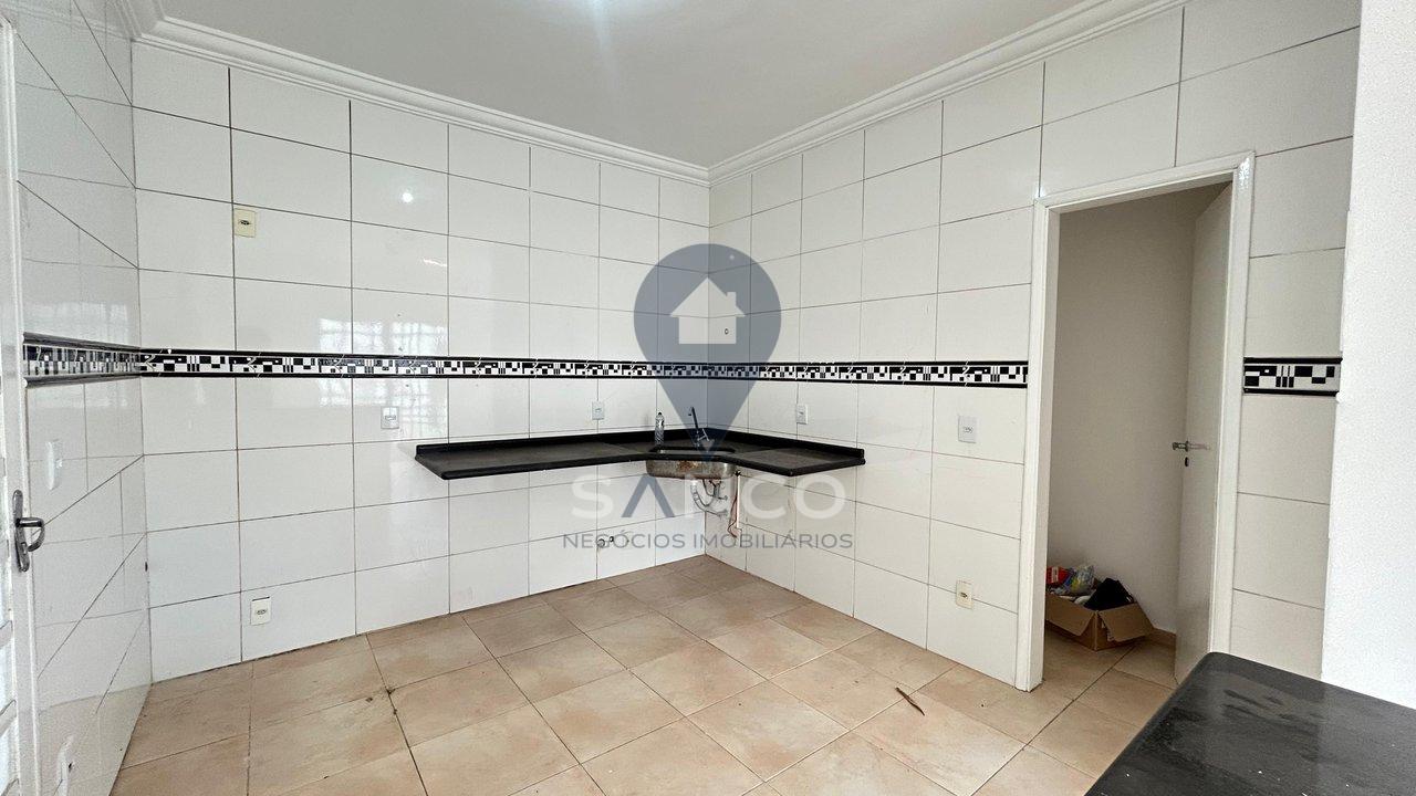 CASA DISPONÍVEL PARA LOCAÇÃO, NO JARDIM DAS TULIPAS, NA CIDADE DE JUNDIAÍ Rua Maria Luiza Gáspari Muller Jundiaí - 