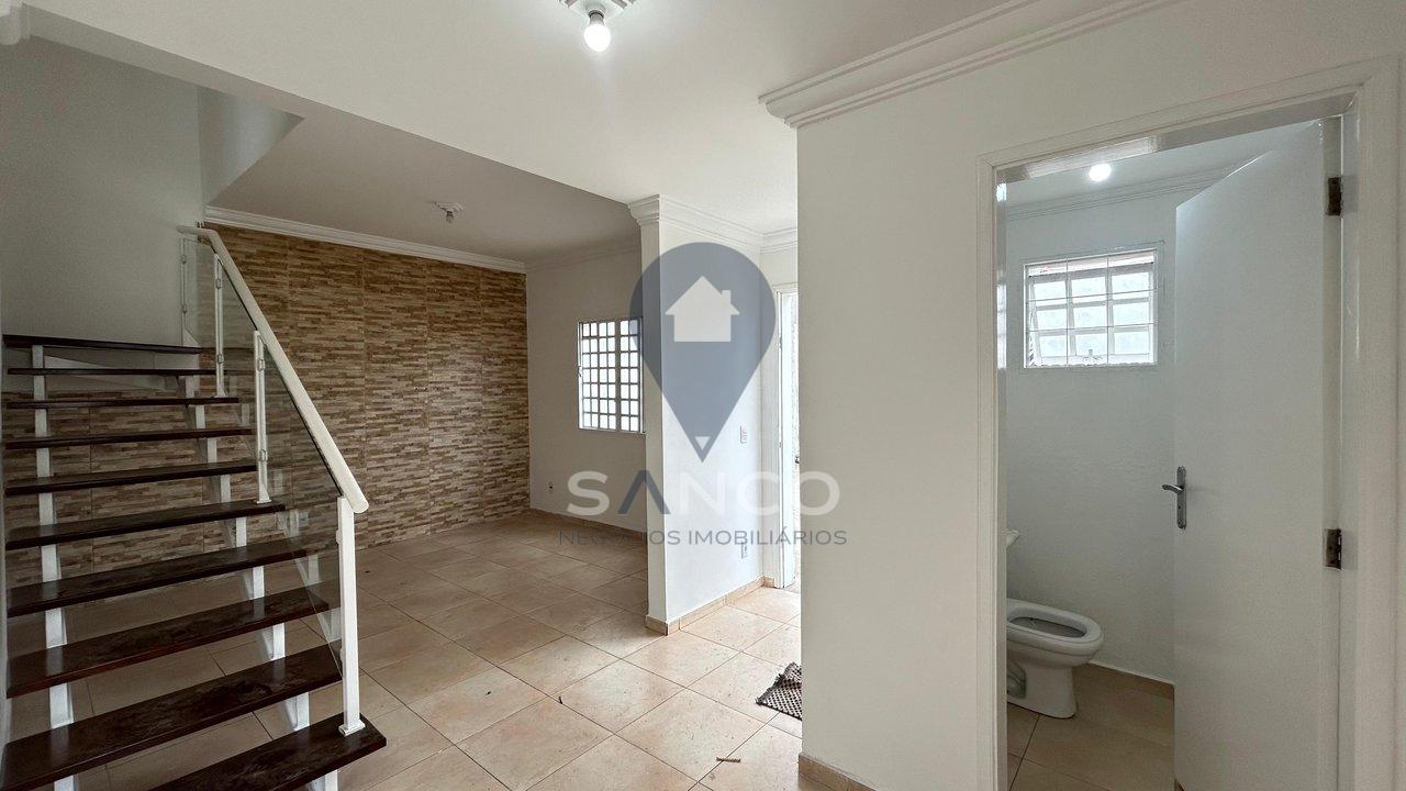 CASA DISPONÍVEL PARA LOCAÇÃO, NO JARDIM DAS TULIPAS, NA CIDADE DE JUNDIAÍ Rua Maria Luiza Gáspari Muller Jundiaí - 