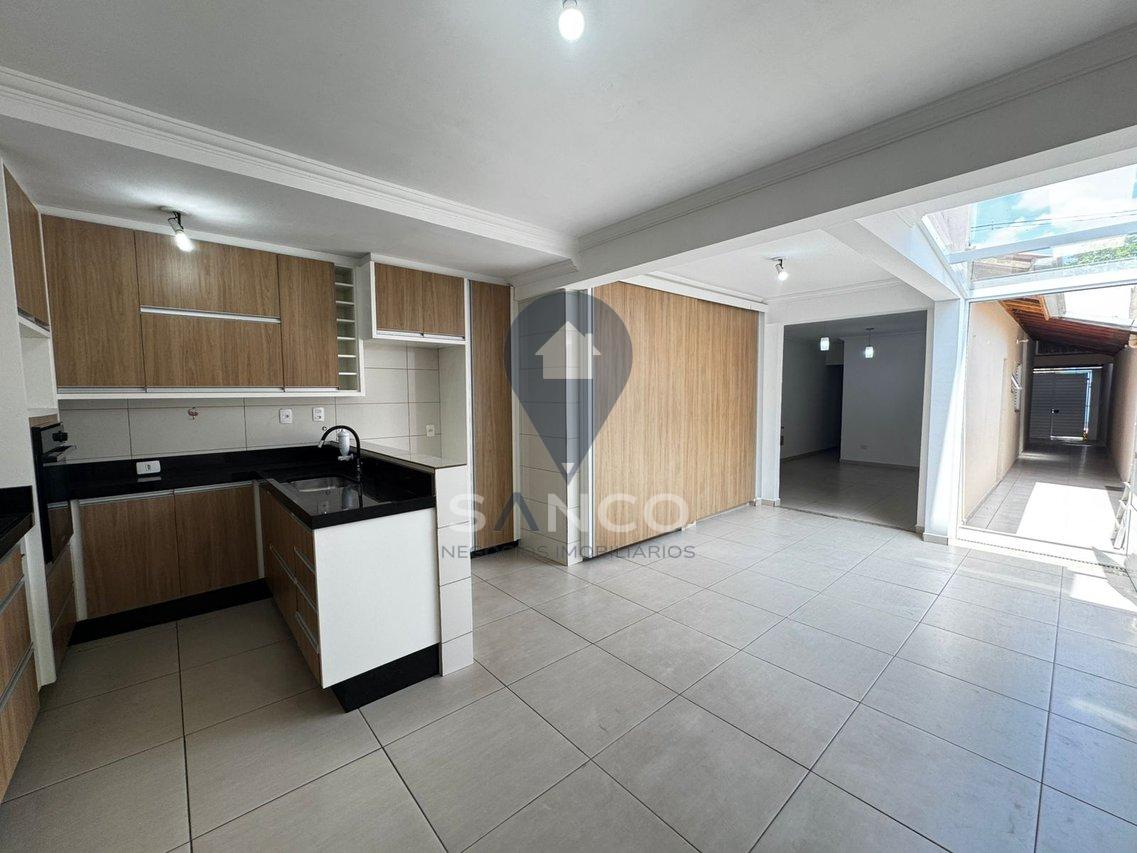 CASA PARA VENDA NO BAIRRO FAZENDA GRANDE EM JUNDIAÍ Rua Roberto Gáspari Jundiaí - 