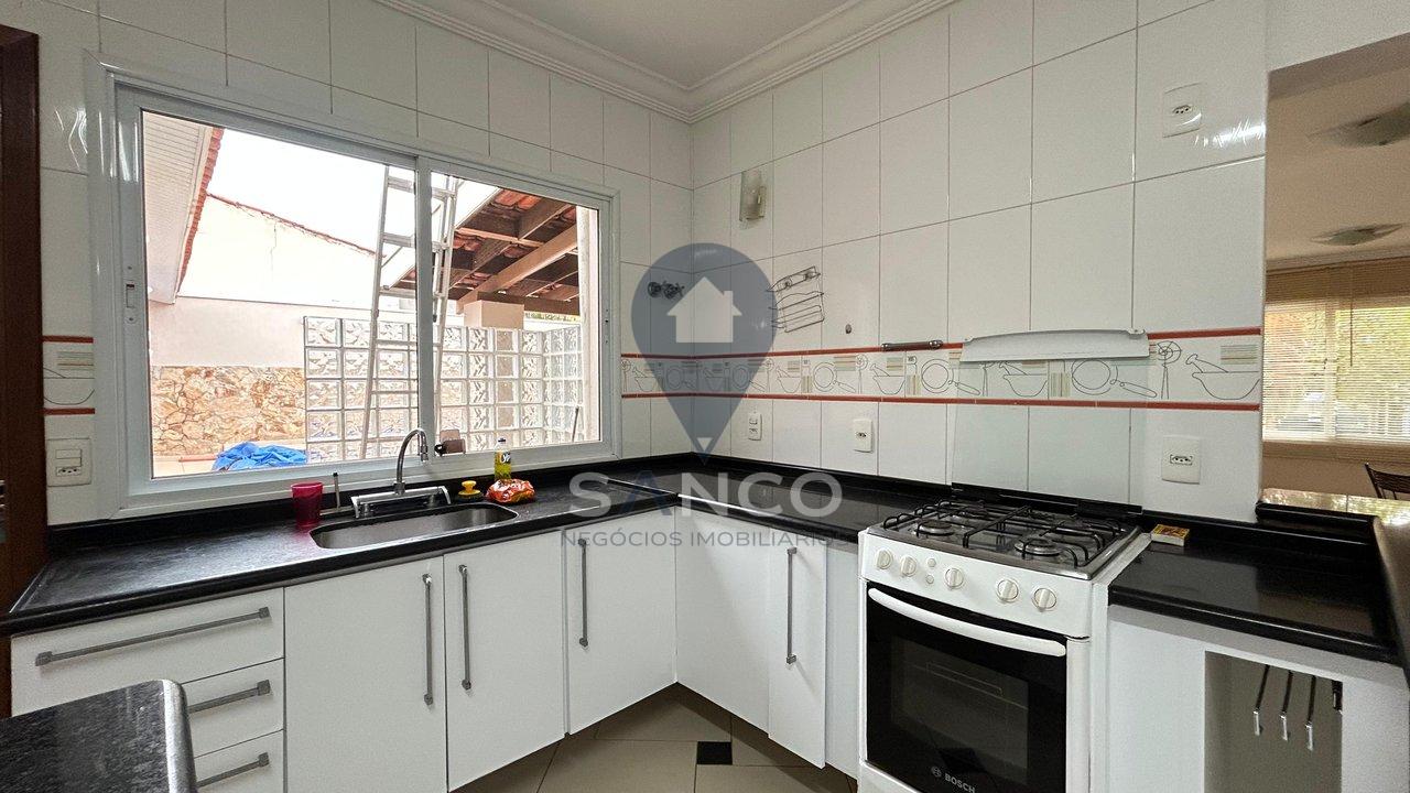 CASA DISPONÍVEL PARA VENDA, NO CONDOMÍNIO TEREZA CRISTINA, NA CIDADE DE JUNDIAÍ Rua Doutor Juscelino Kubitschek de Oliveira Jundiaí - 