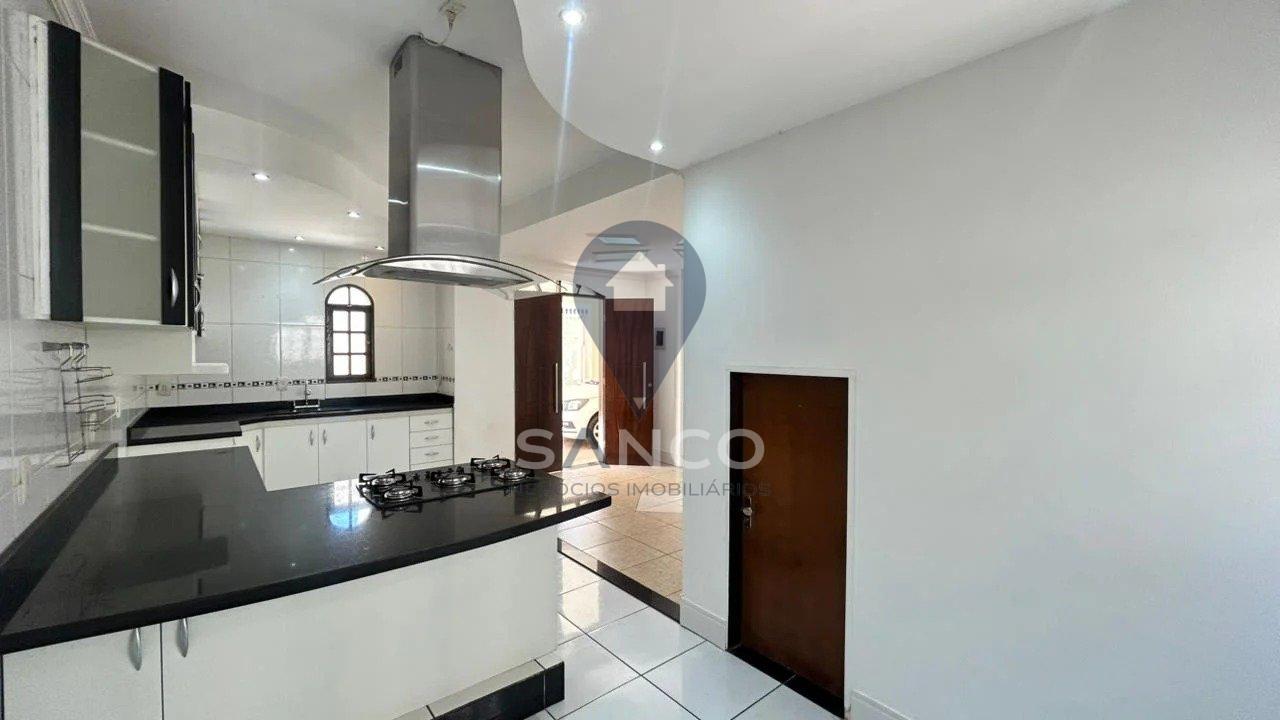 CASA DISPON&Iacute;VEL PARA VENDA, NO JARDIM DAS TULIPAS, NA CIDADE DE JUNDIA&Iacute;  Jundiaí - 