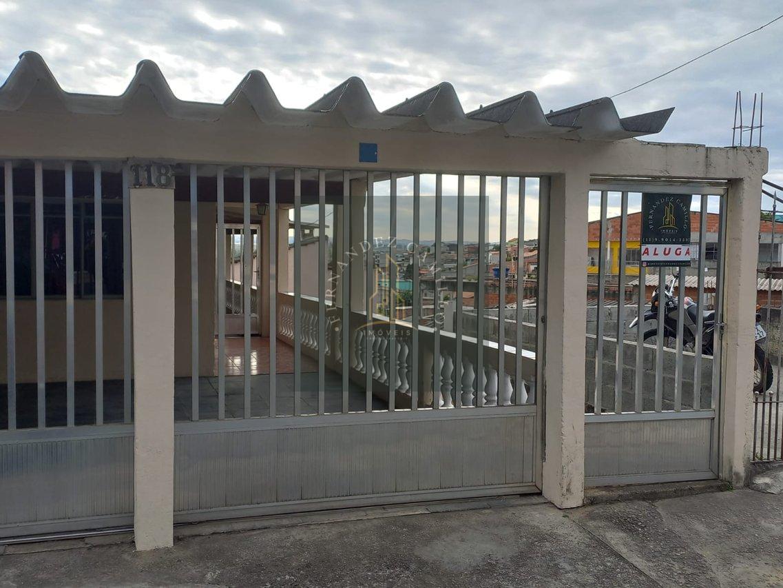 2 RESIDÊNCIAS COM ENTRADA SOCIAL, GARAGEM, ÁGUA E ENERGIA INDEPENDENTES PARA CADA IMÓVEL Rua Benedito de Carvalho Mogi das Cruzes - 