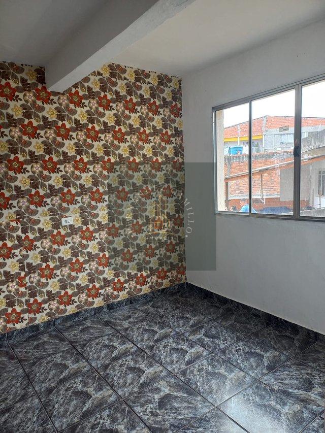 2 RESIDÊNCIAS COM ENTRADA SOCIAL, GARAGEM, ÁGUA E ENERGIA INDEPENDENTES PARA CADA IMÓVEL Rua Benedito de Carvalho Mogi das Cruzes - 